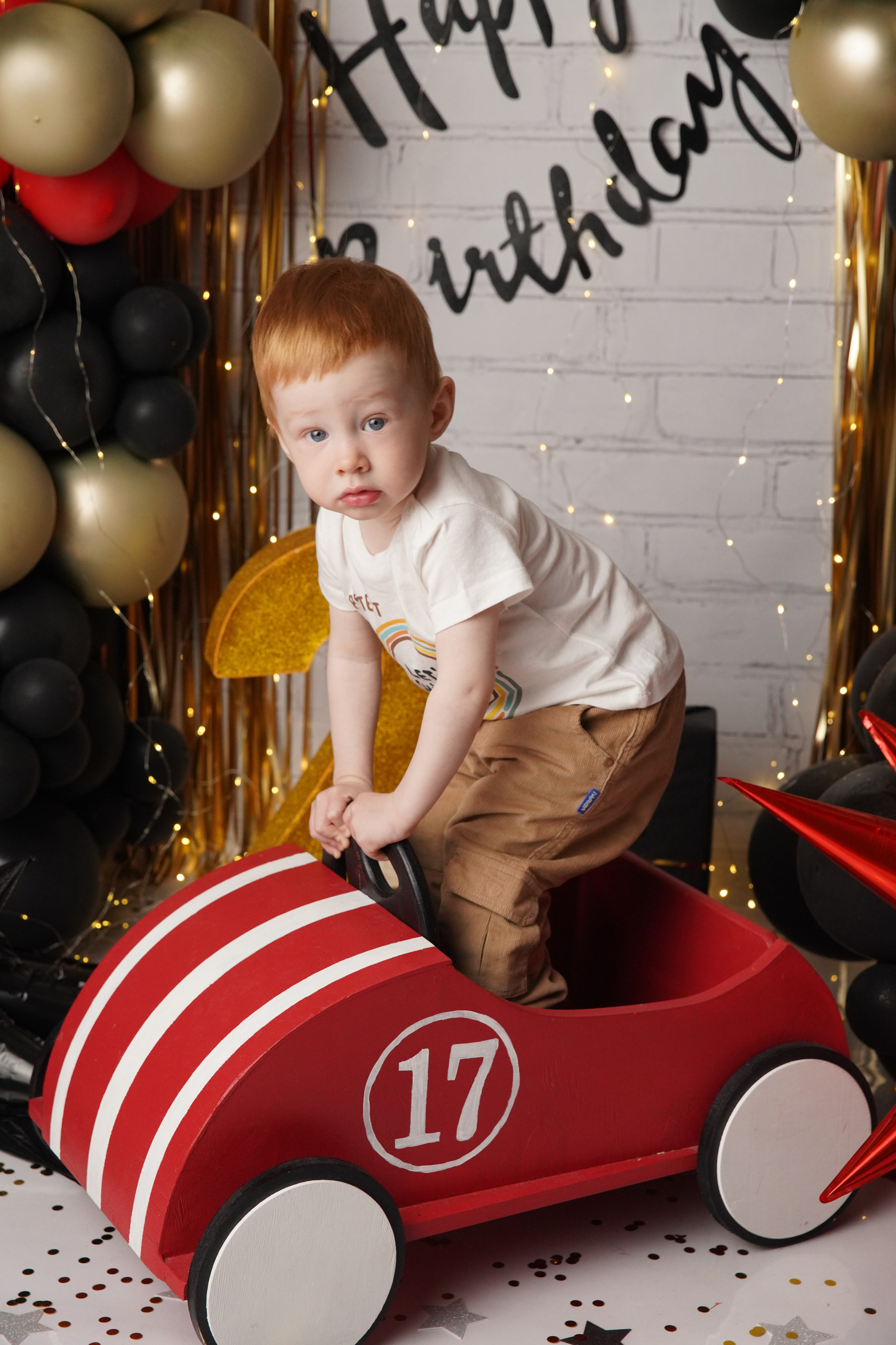 Машинка. Фотограф новорожденных. Семейный и детский фотограф в городе Сургуте