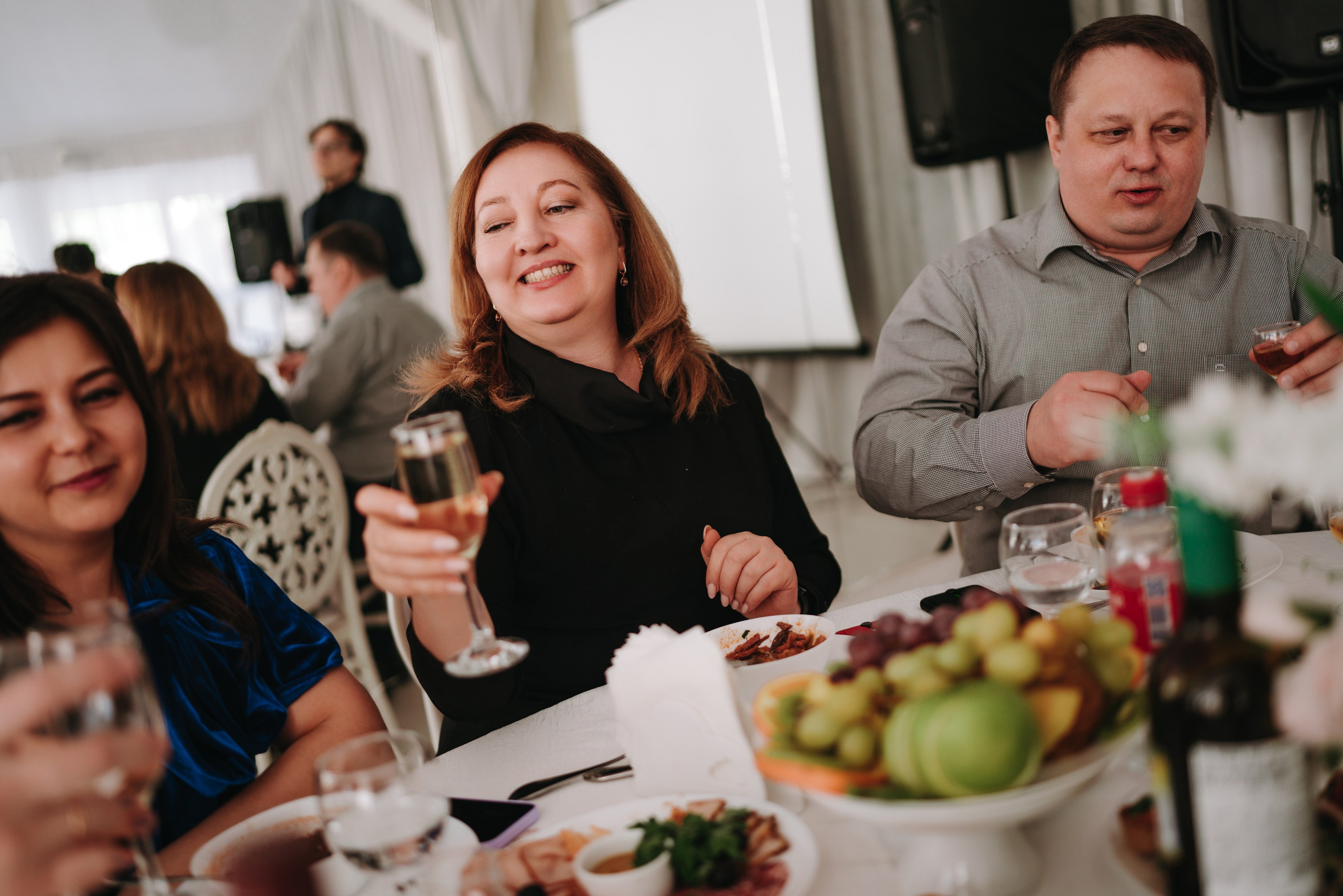 ГРИН ХОЛЛ, ЗАГОРОДНЫЙ КОМПЛЕКС GREEN HALL, БАНКЕТНЫЙ ЗАЛ УФА