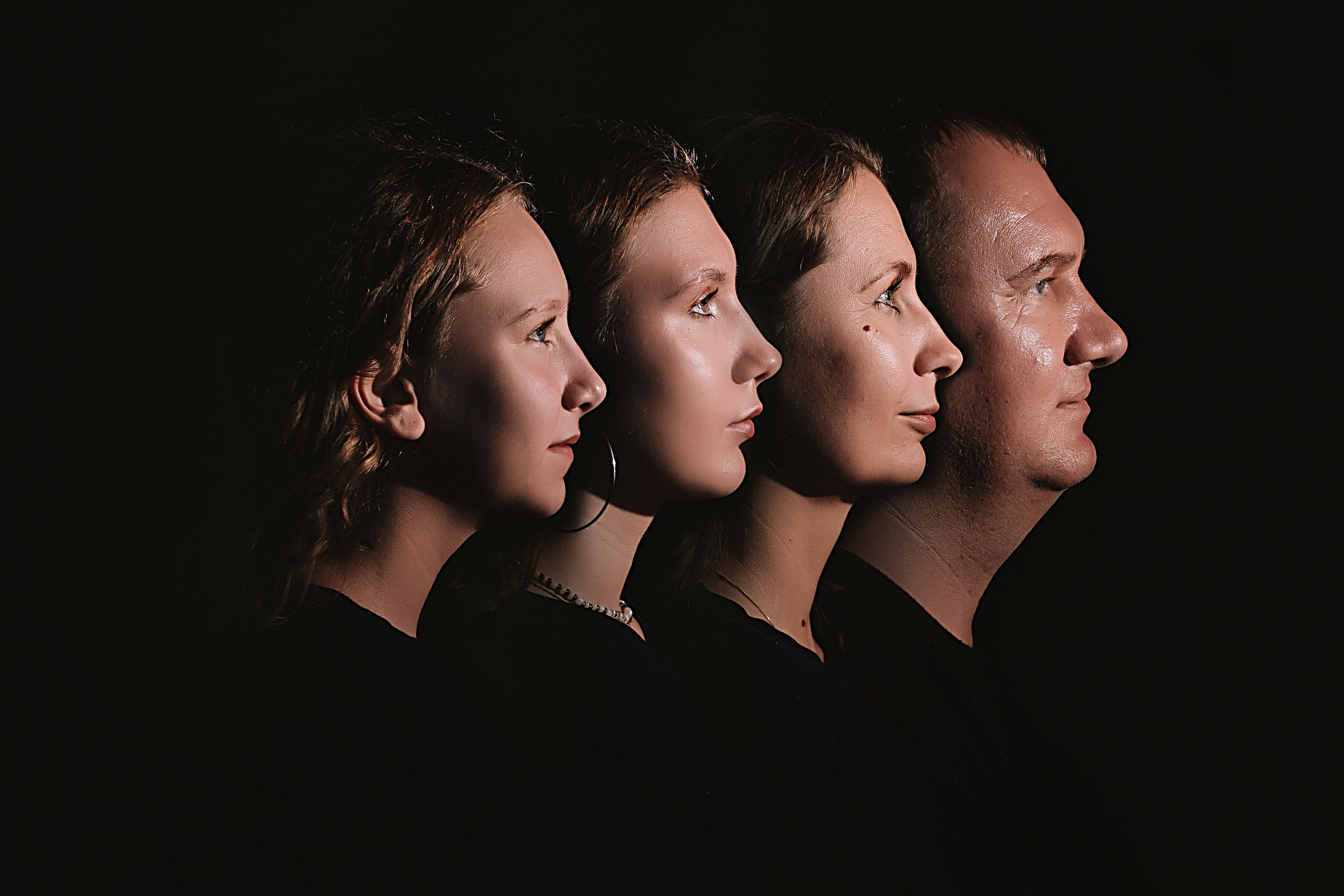 Профили. Семейный фотограф Тюмень, фотограф на роды Салмина Мария