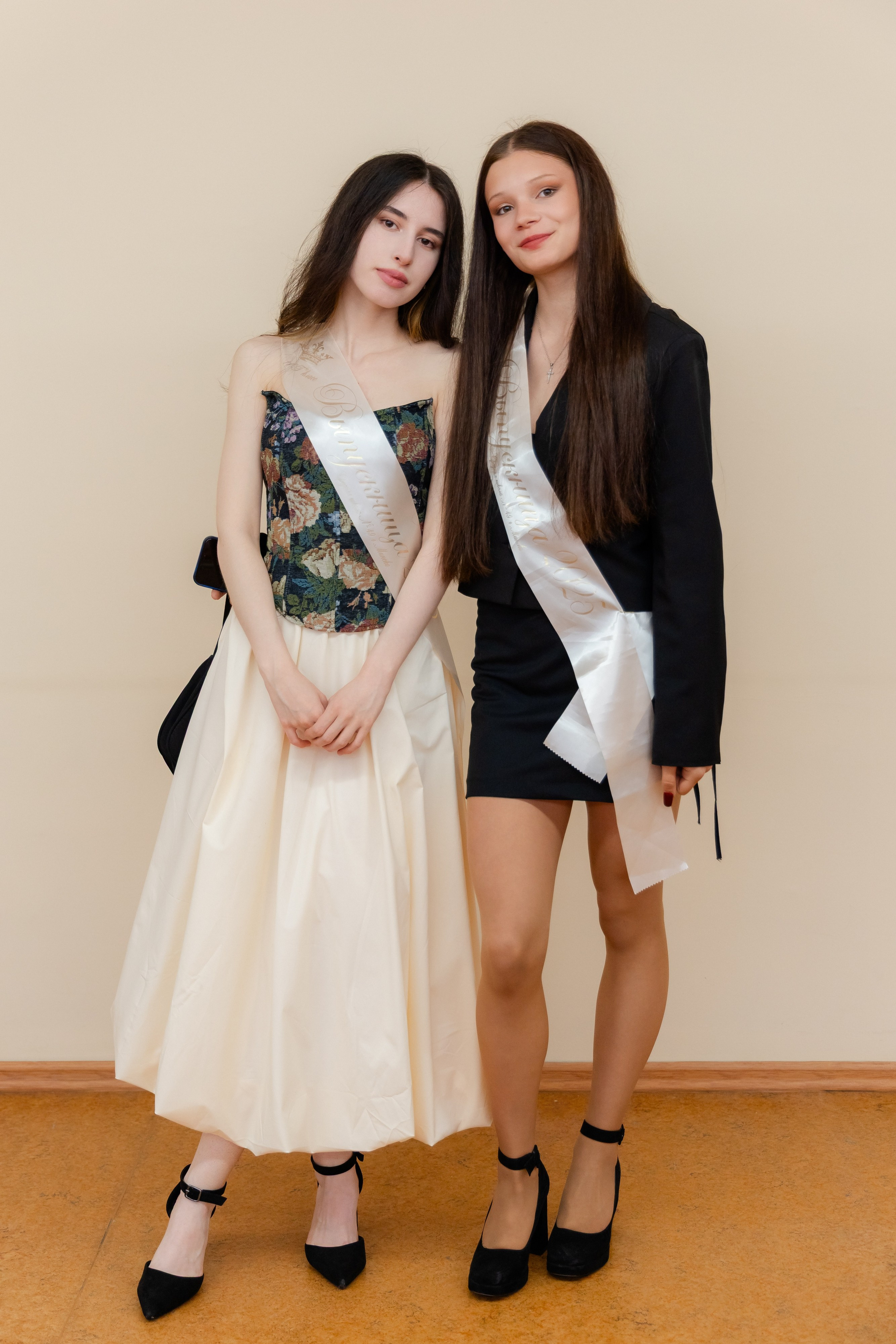 Школьный выпускной 2025 год в Минске, Беларуси. Свадебный фотограф в Минске/Беларуси Сергей Спиридонов