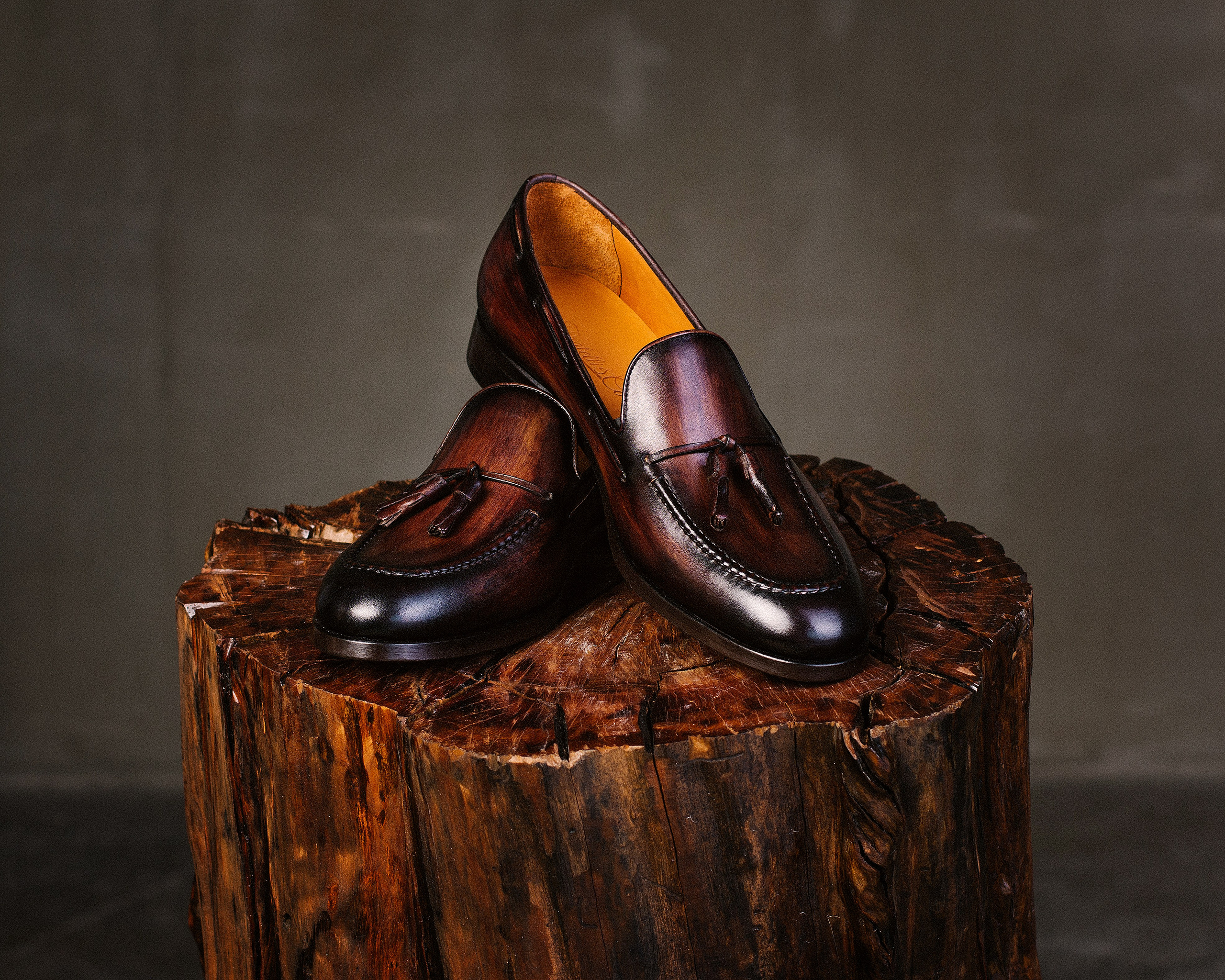 Product. Ретушер Алексей Захарьин