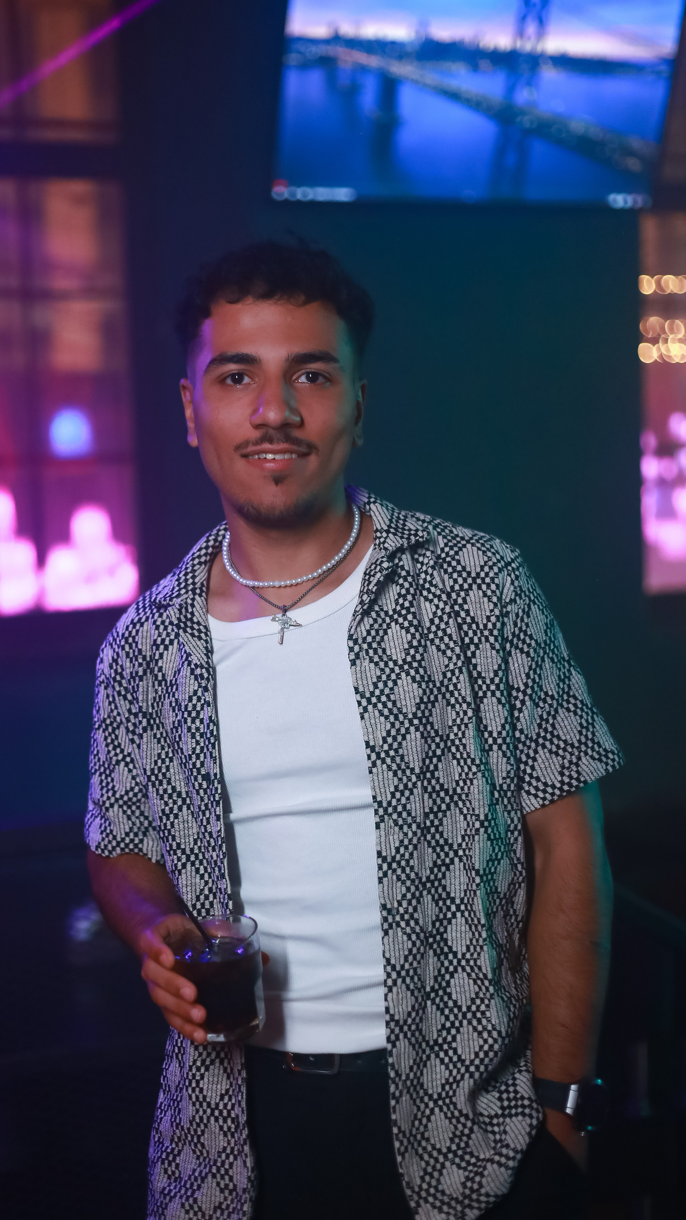 Клуб Резиденция лучшее. Контакты