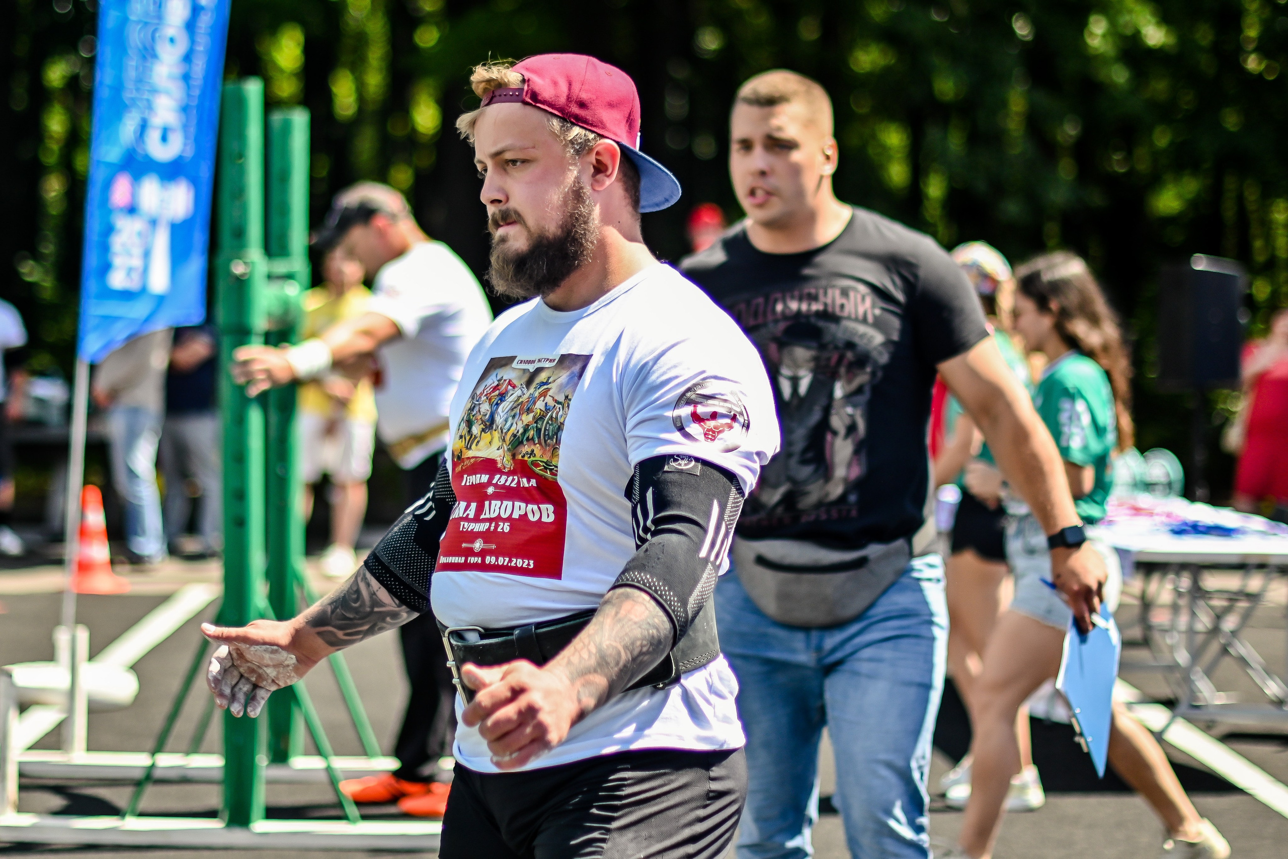 СТРОНГ. Фотограф для бизнесконтента, репортажей и семейного альбома в Москве