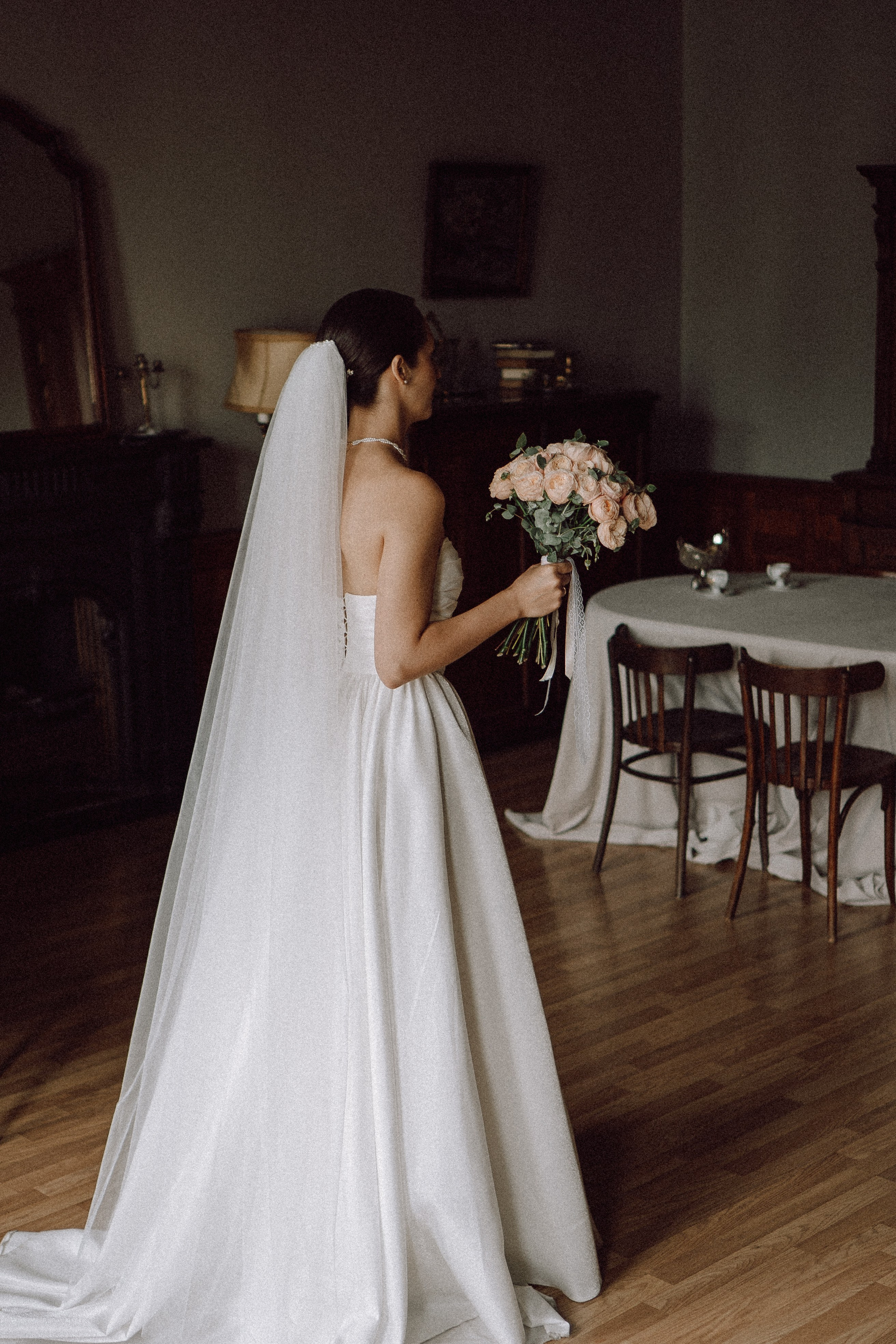 СВАДЕБНАЯ ПРОГУЛКА В САНТК-ПЕТЕРБУРГЕ (ИСАКИЕВСКИЙ СОБОР, ЗИМНЯЯ КАНАВКА, ЭРМИТАЖ И БОЛЬШАЯ МОРСКАЯ УЛИЦА). Профессиональный фотограф, Санкт-Петербург — Виктория Богомолова