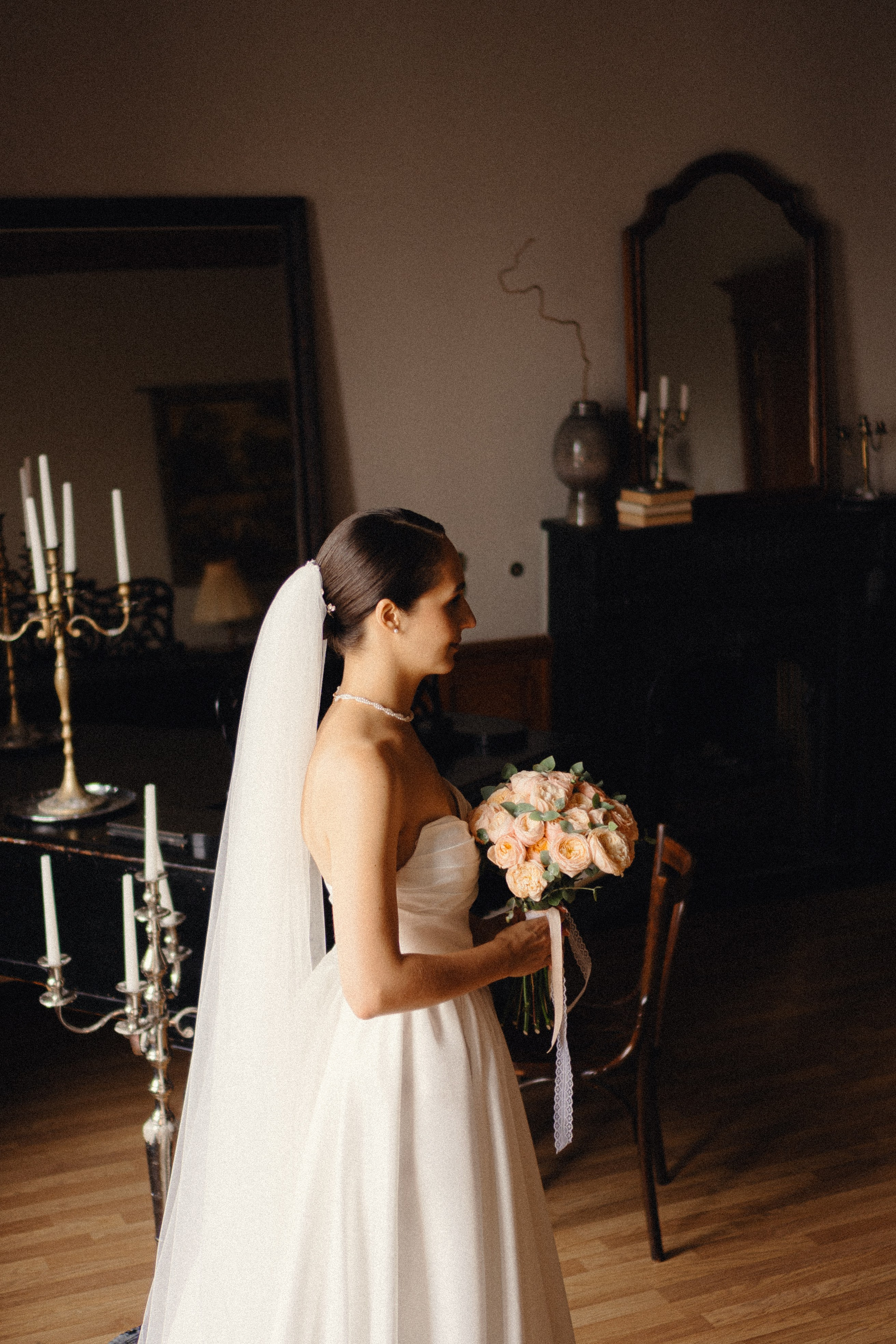 СВАДЕБНАЯ ПРОГУЛКА В САНТК-ПЕТЕРБУРГЕ (ИСАКИЕВСКИЙ СОБОР, ЗИМНЯЯ КАНАВКА, ЭРМИТАЖ И БОЛЬШАЯ МОРСКАЯ УЛИЦА). Профессиональный фотограф, Санкт-Петербург — Виктория Богомолова