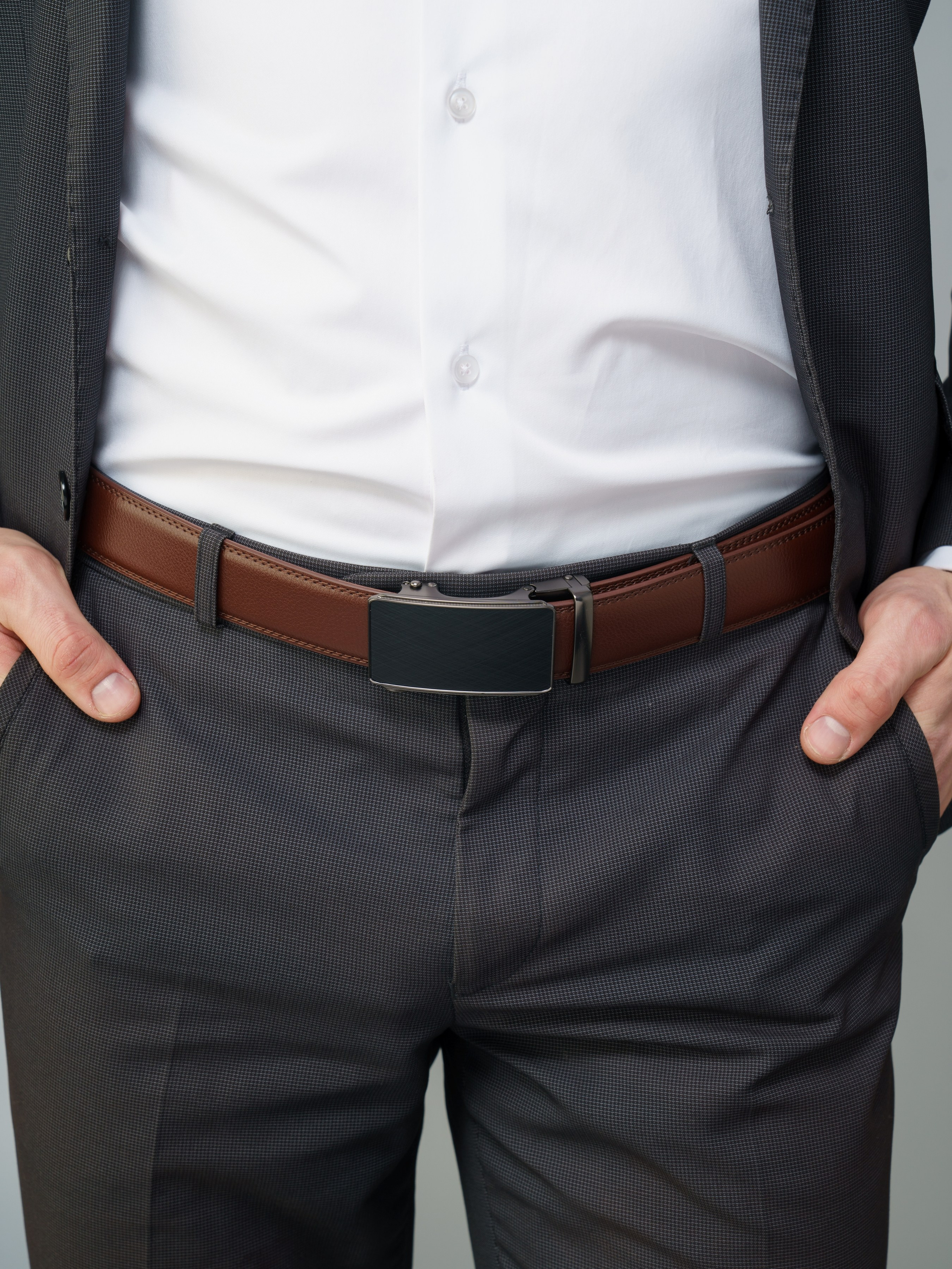 Ремни, модель Дмитрий. KED Production — продакшн из СПб. Создаём фото, видео и контент, который помогает брендам и селлерам продавать больше