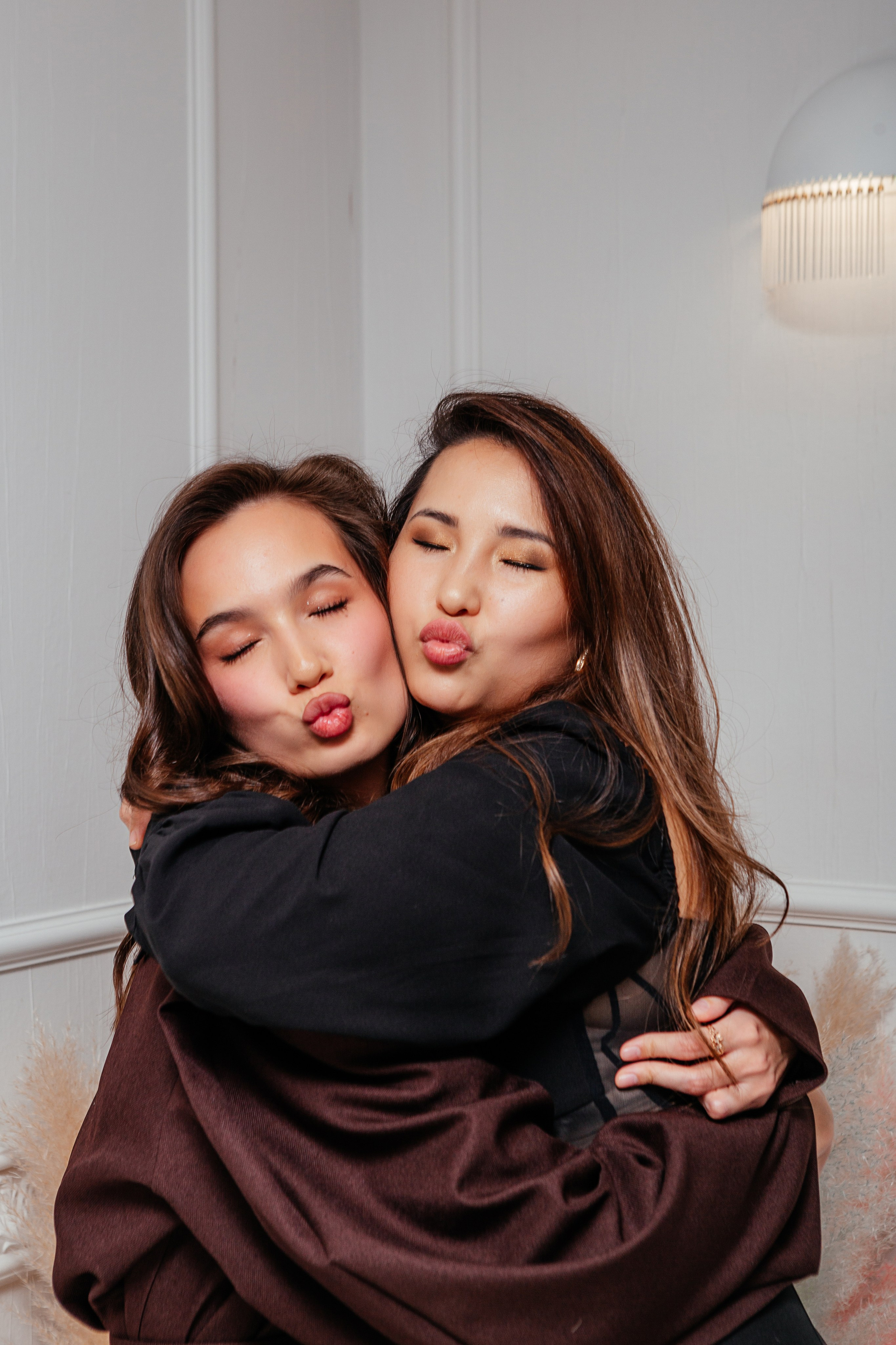 Юбилей стоматологии. Контент фотограф, съемка для маркетплейсов, фуд съемка и репортажи в Новосибирске Ралия Галеева