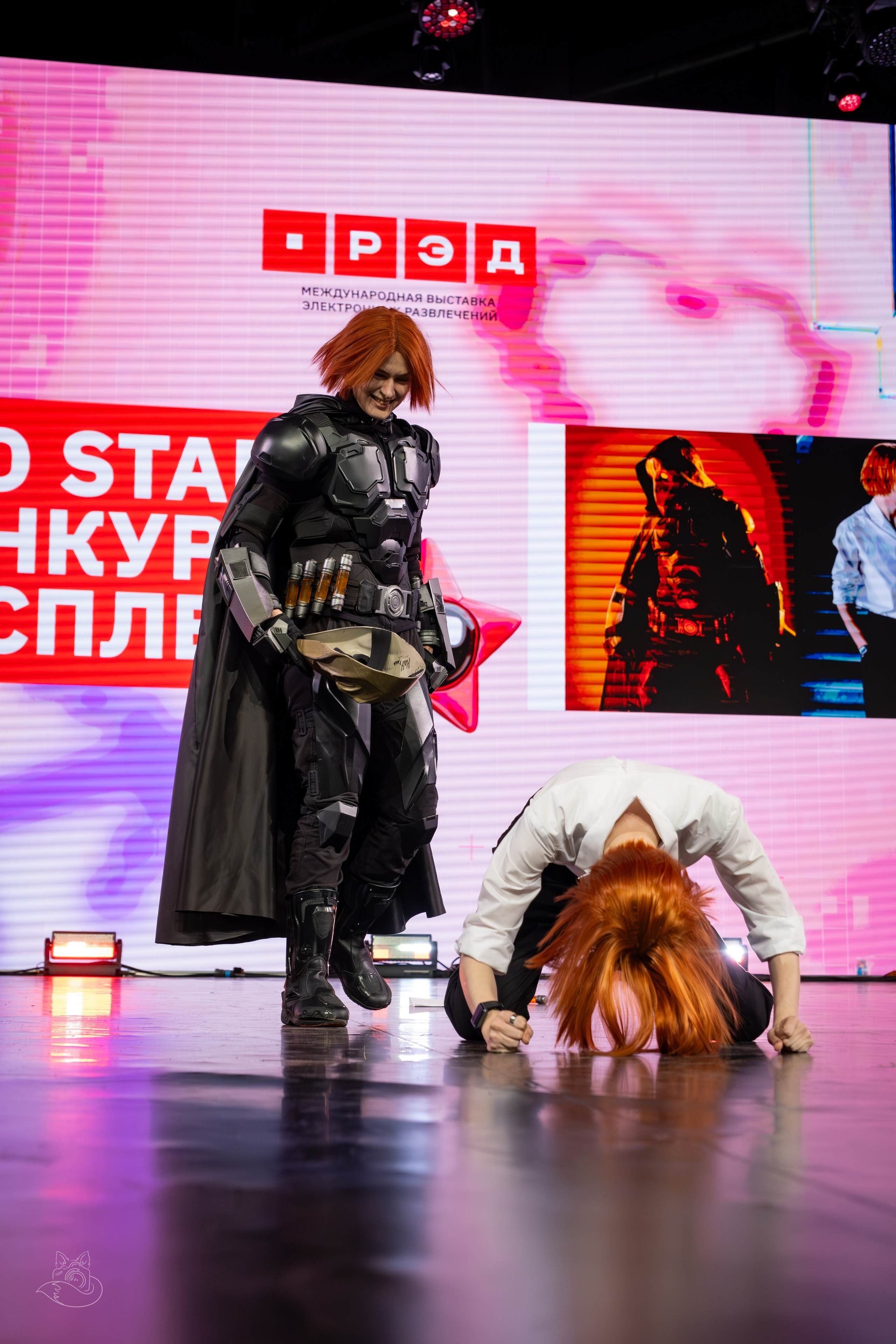 Сцена РЭД ЭКСПО 2024. Косплей фотограф