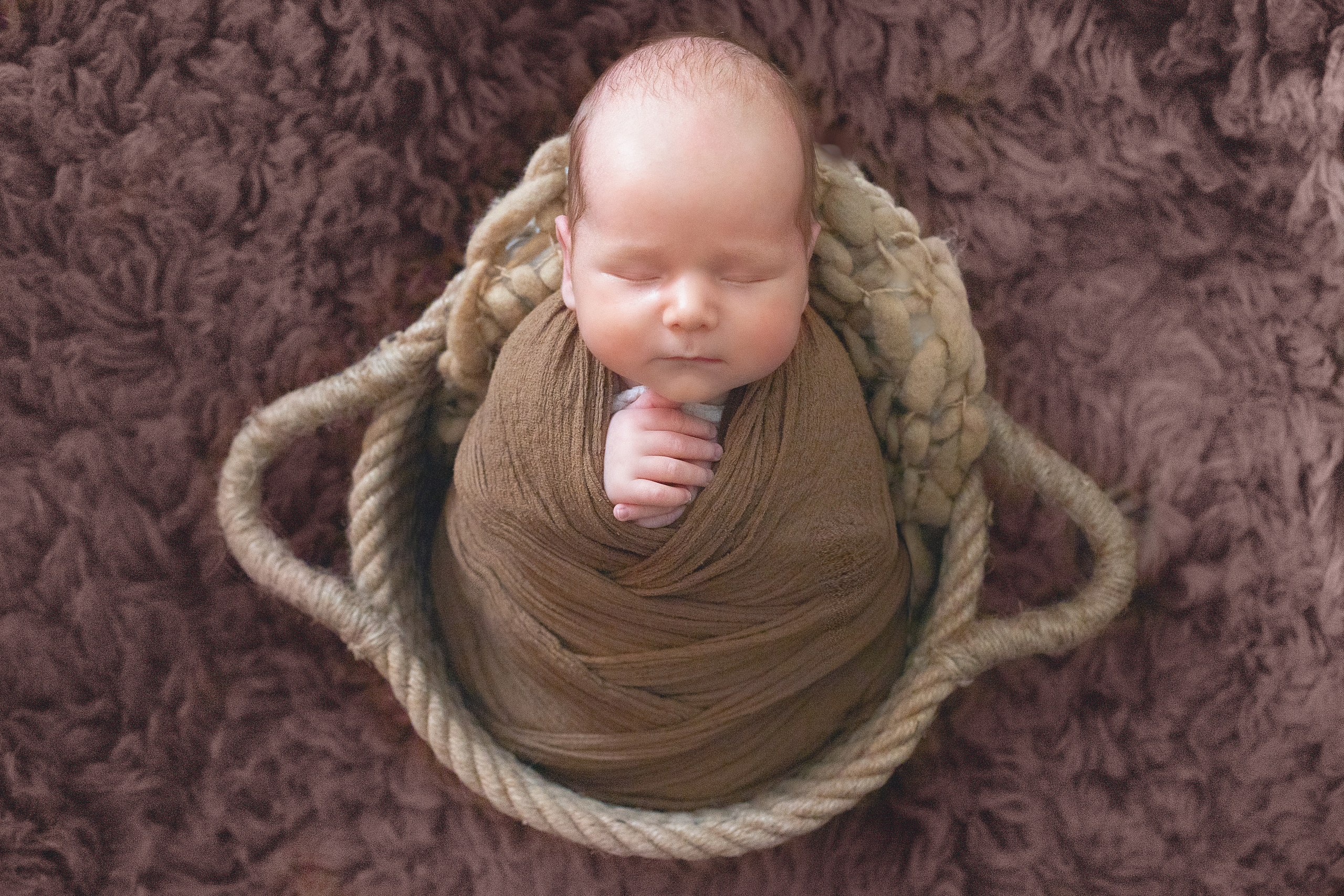 Новорожденные. Фотограф новорожденных в Губкинском Алена Аввакумова