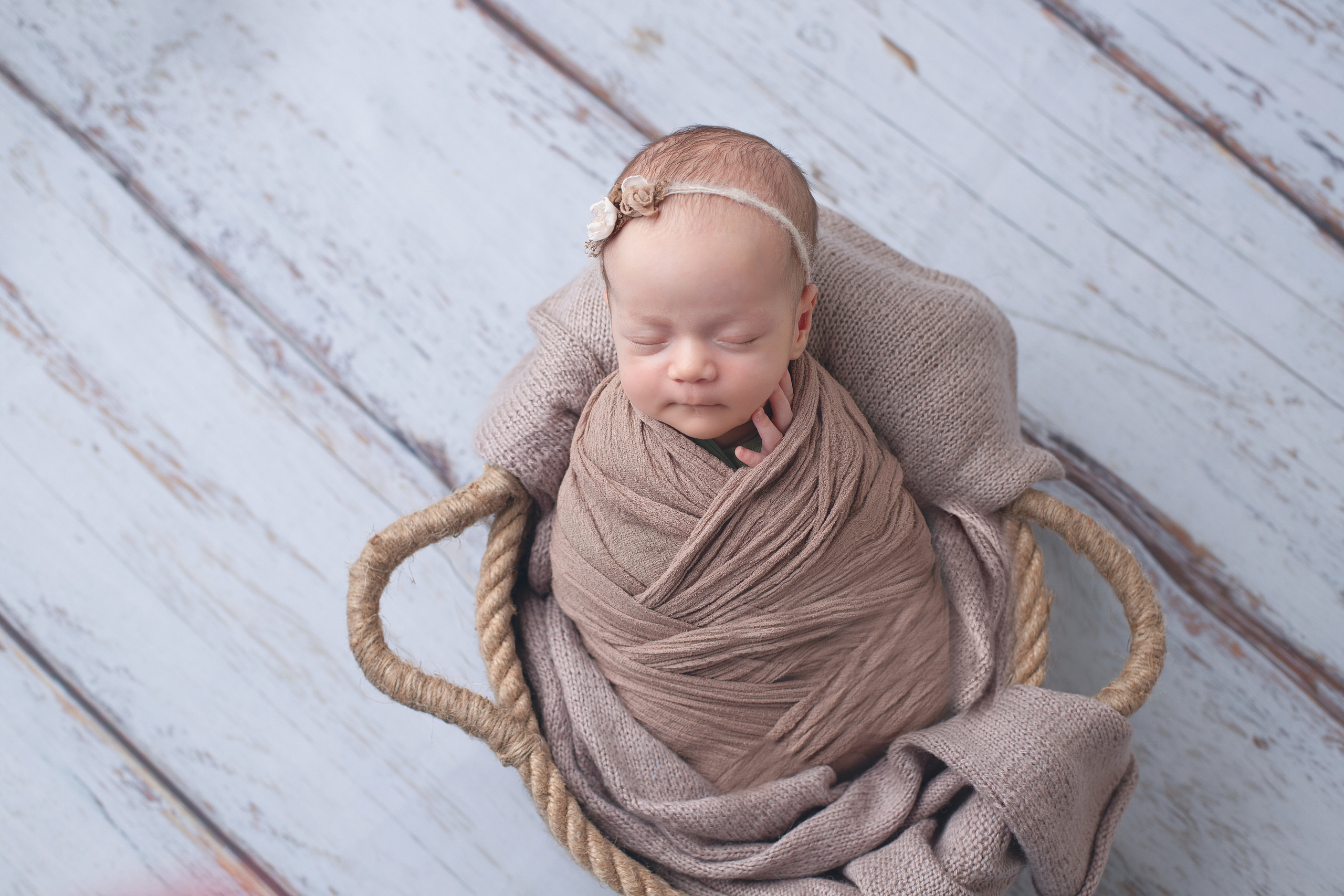 Новорожденные. Фотограф новорожденных в Губкинском Алена Аввакумова