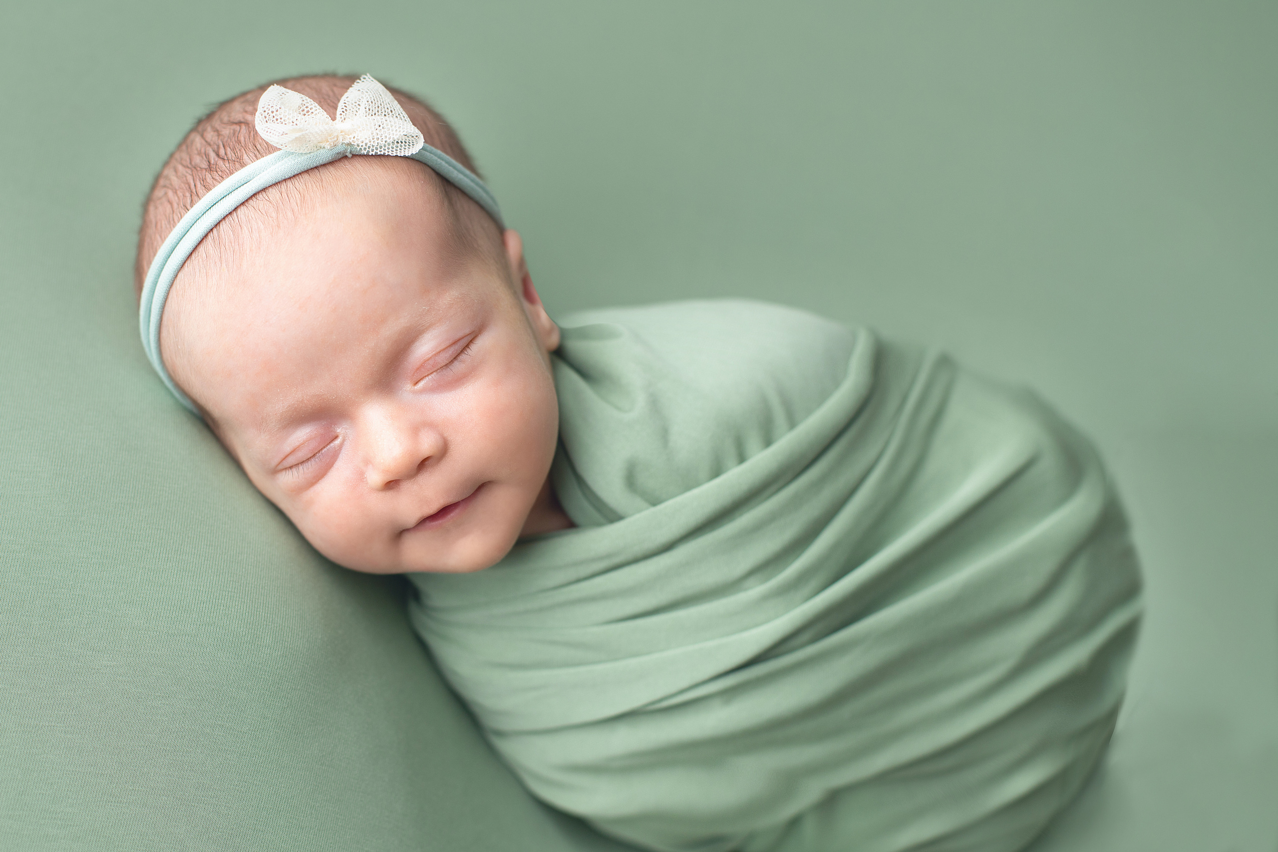 Новорожденные. Фотограф новорожденных в Губкинском Алена Аввакумова