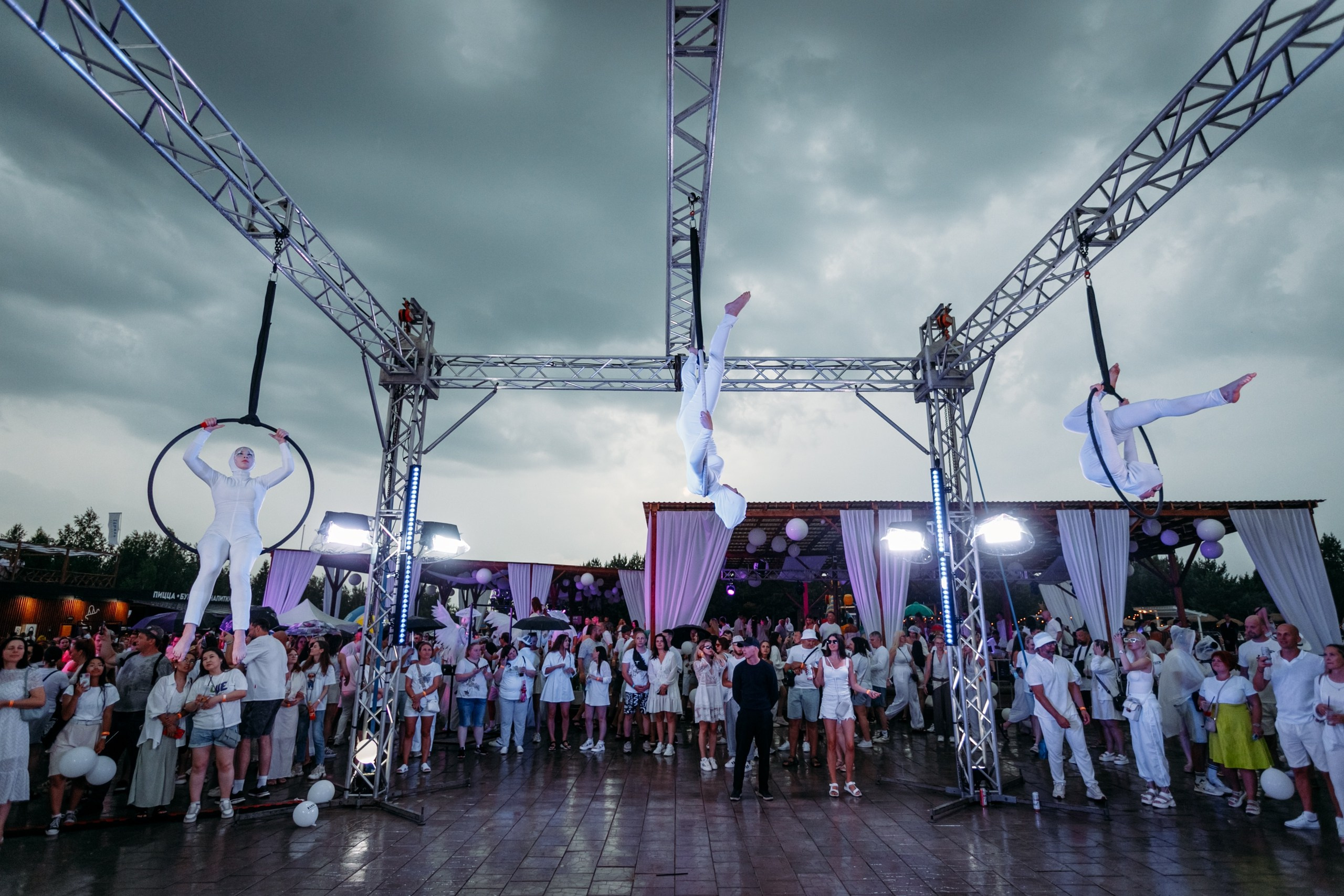 White Party @ Бархат парк. Репортажный фотограф Максим Полянский. Москва, Санкт-Петербург, Красноярск