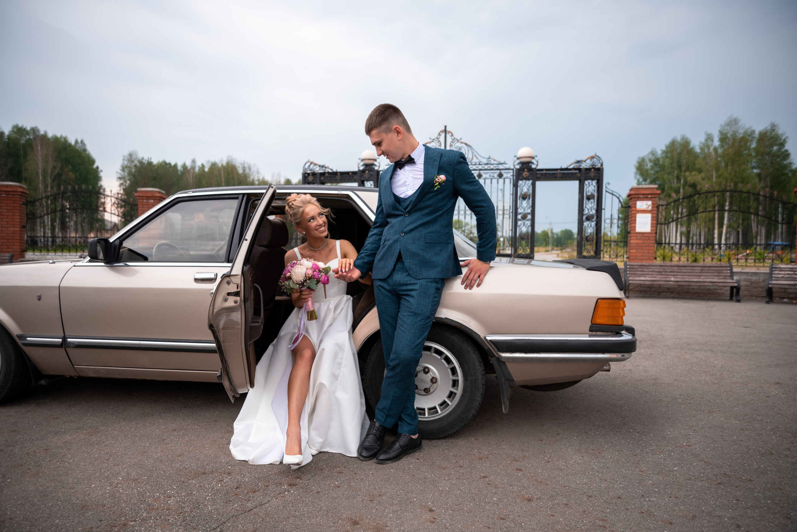 Свадебный и школьный фотограф в Североуральске Иванов Андрей