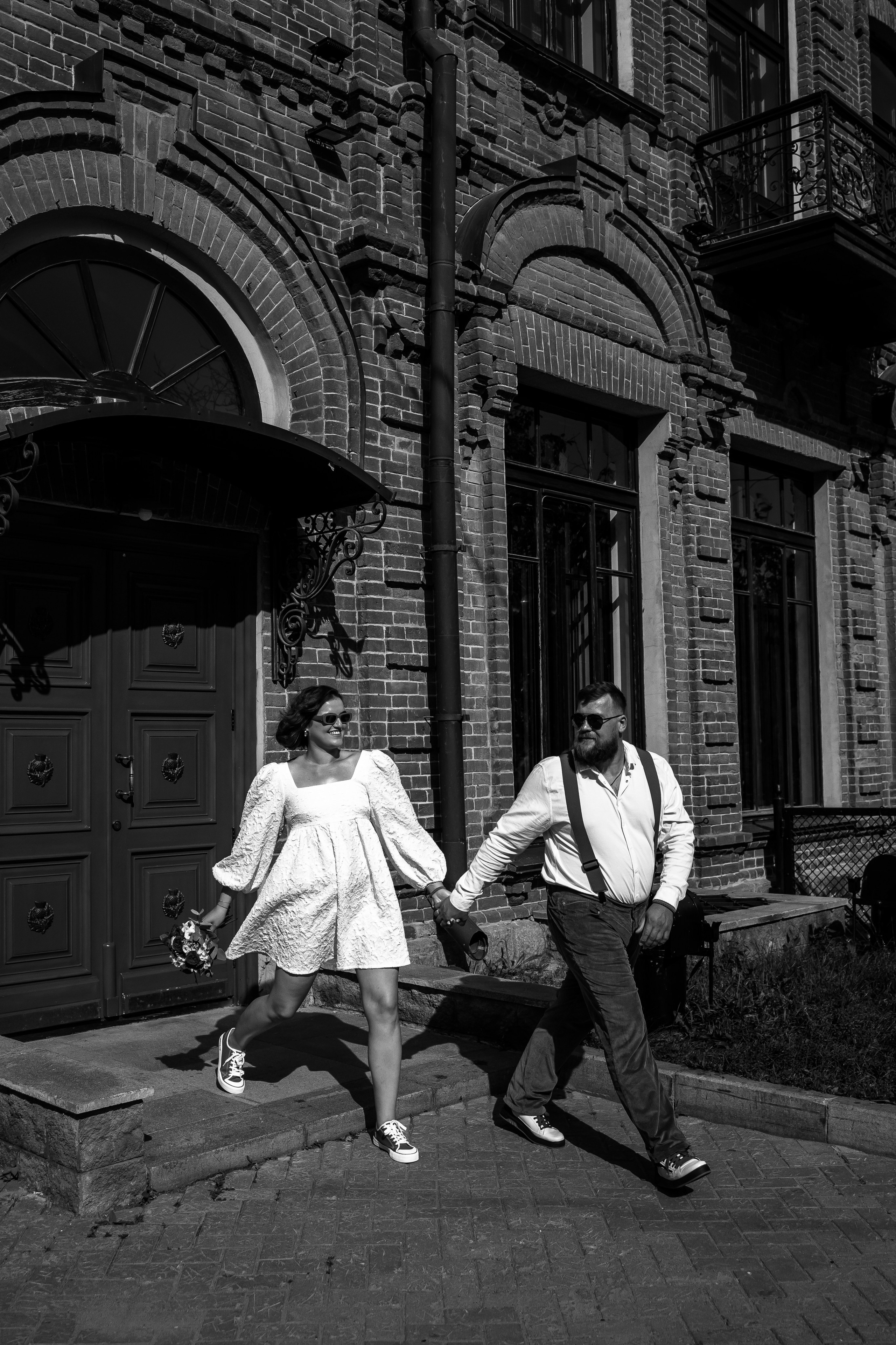 Руслан и Вера (прогулка по центру). Фотограф Новосибирск