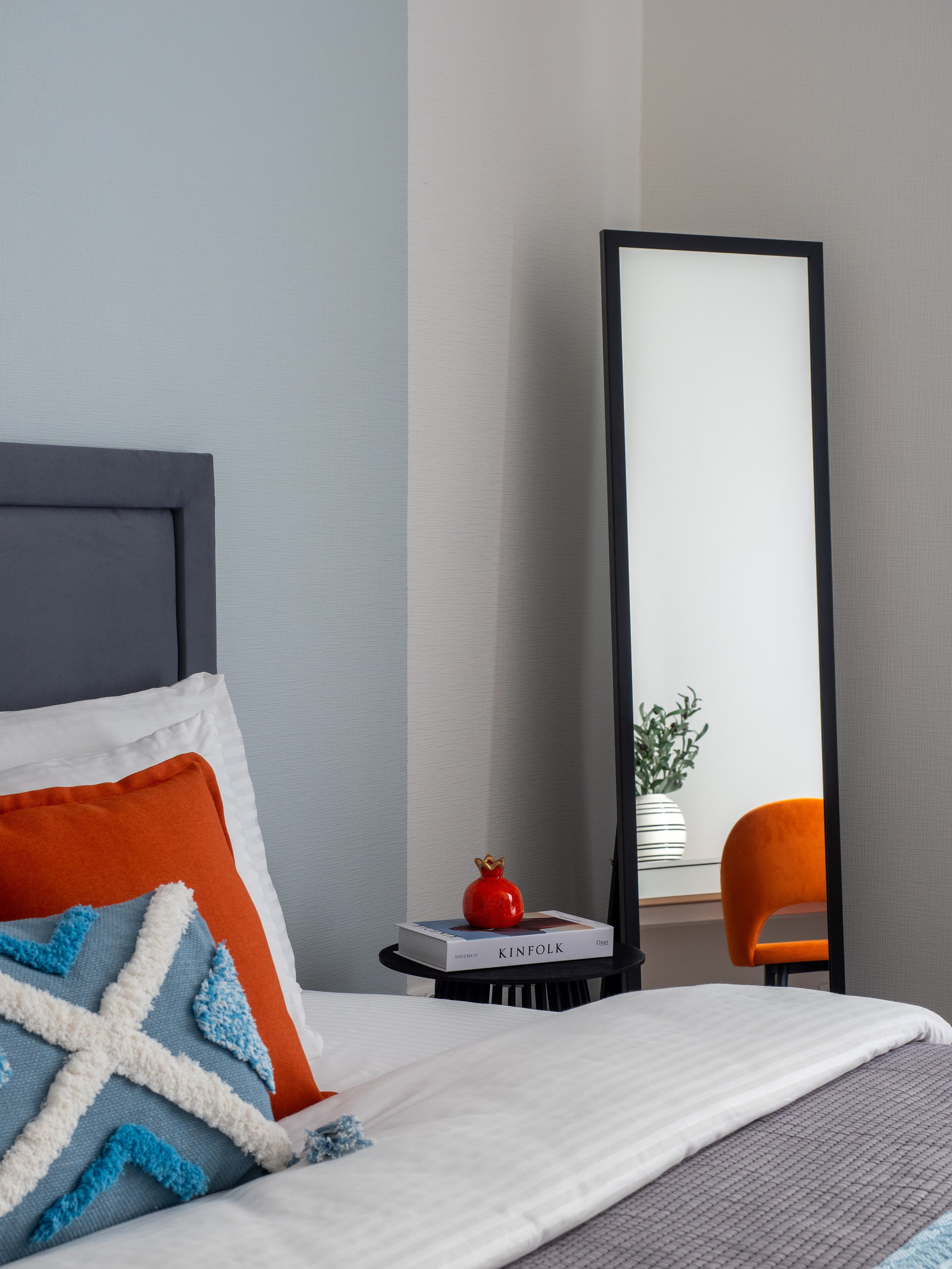 Квартира на Октябрьской наб. 02.10.2024. Сидоров Артем