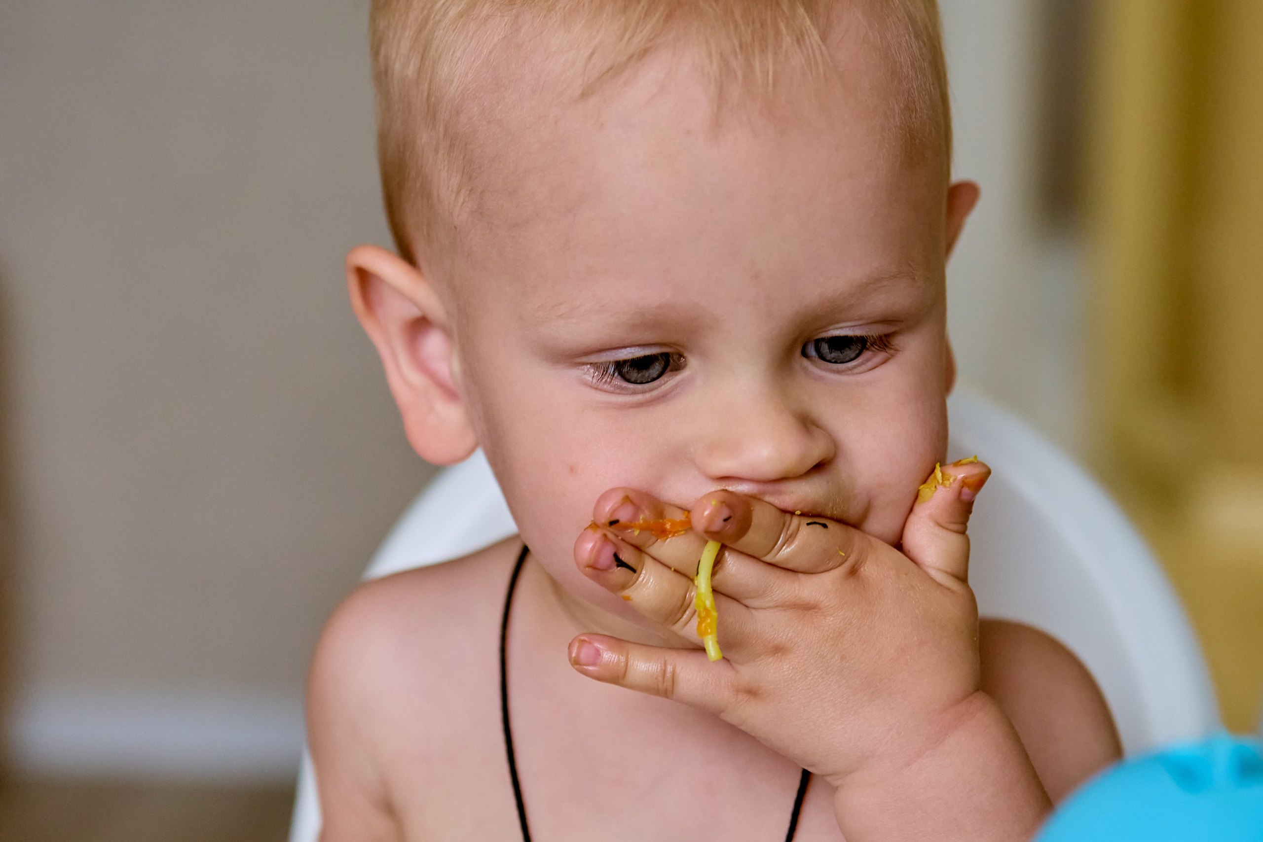 Малыш за обедом дома фото Николая Голованова Дзержинск