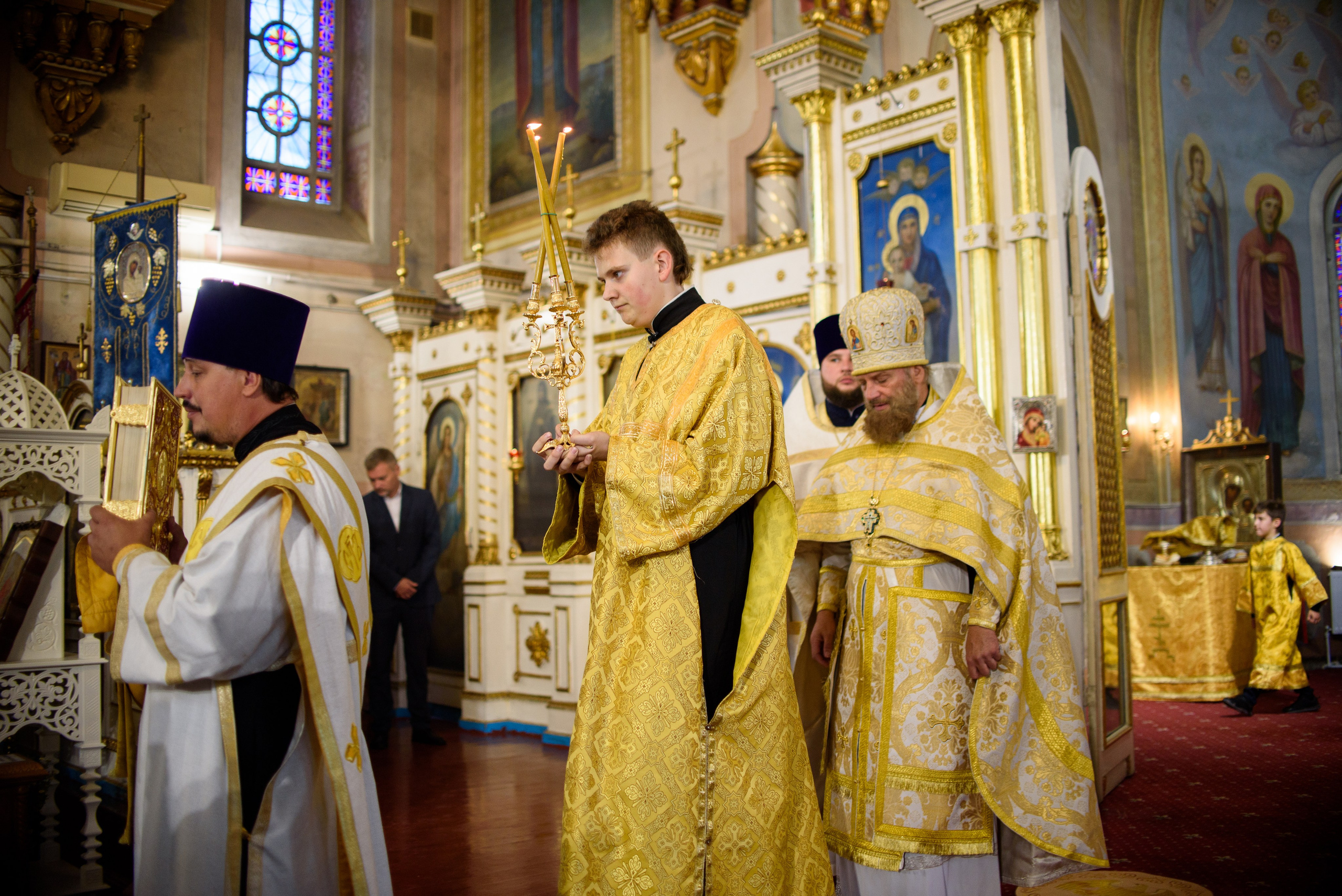 Воскресная литургия 29.10.2023. Семейный и свадебный фотограф в Феодосии и Коктебеле