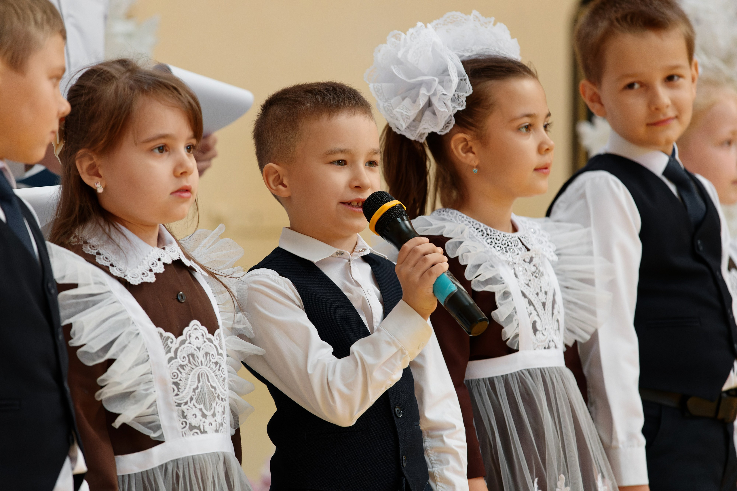 Последний звонок Школа № 42. Семейный фотограф — Макс Белогрудов