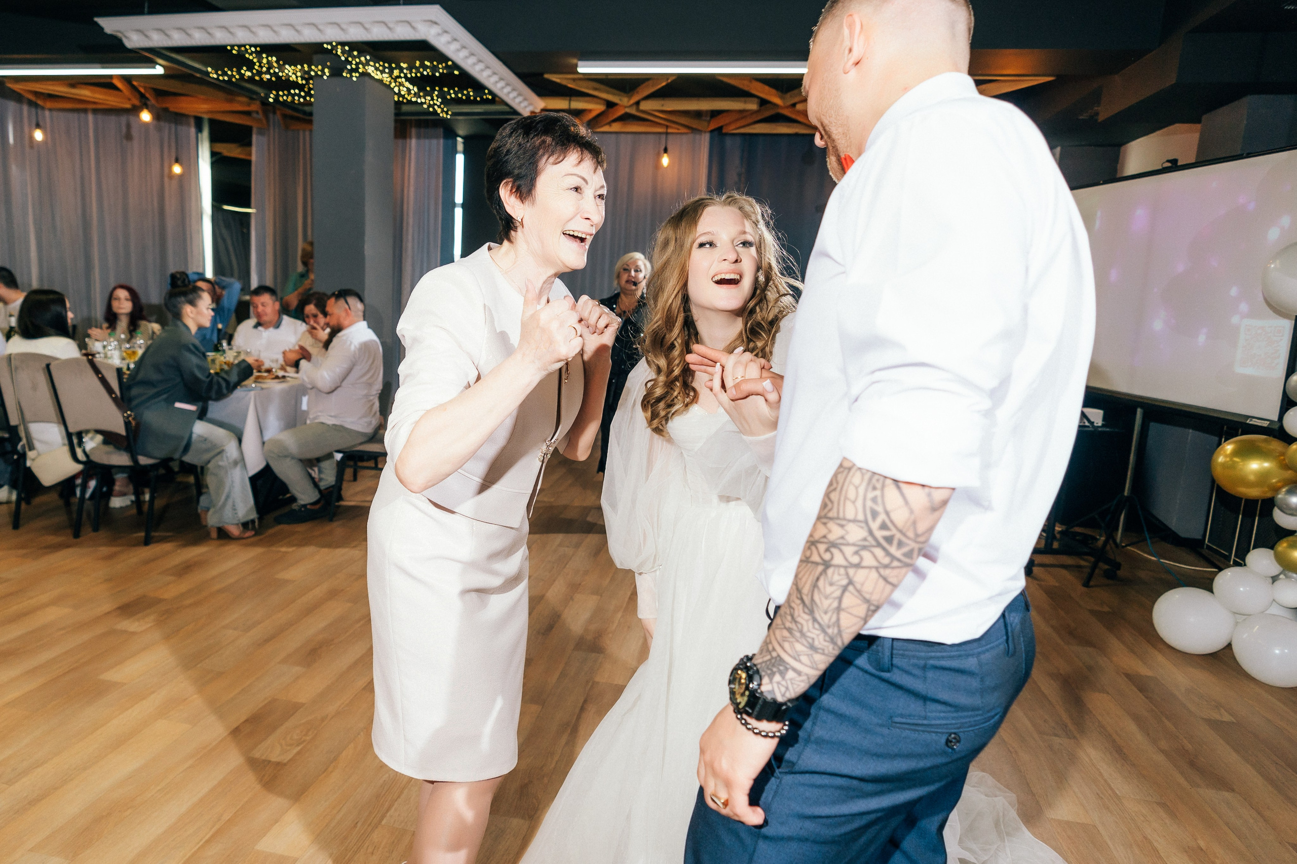 Красный кабриолет. Фотограф Ангарск Иркутск Ксения Король