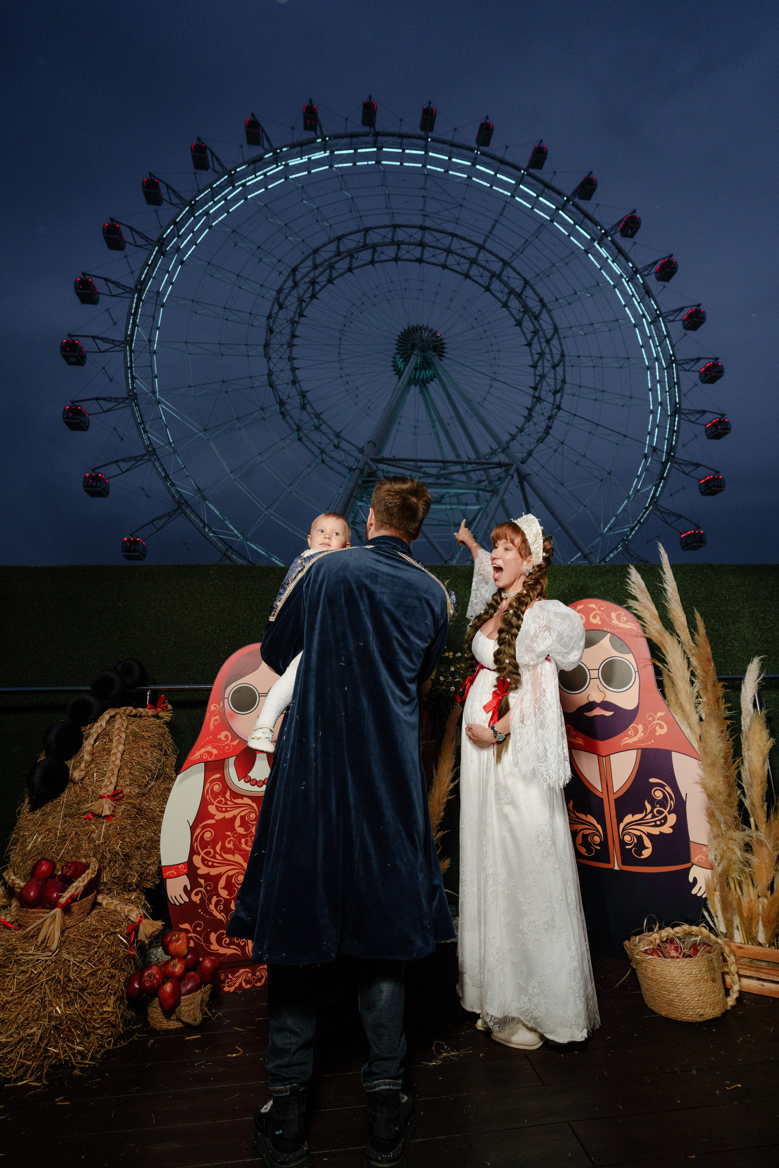 Репортажный фотограф на гендер пати в славянском стиле в Москве. Репортажный фотограф Москва Сергей Дружинин