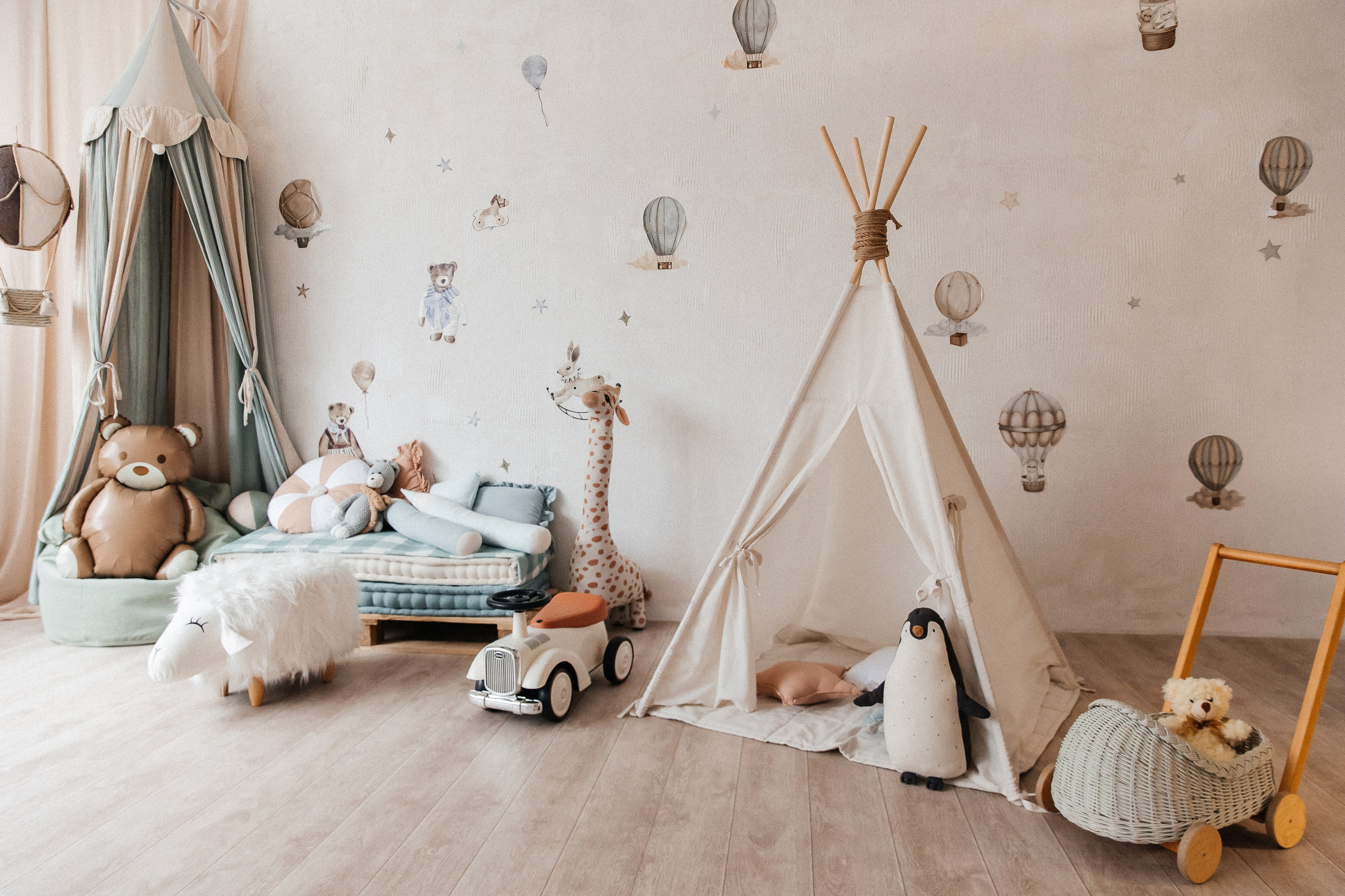 Локации студии