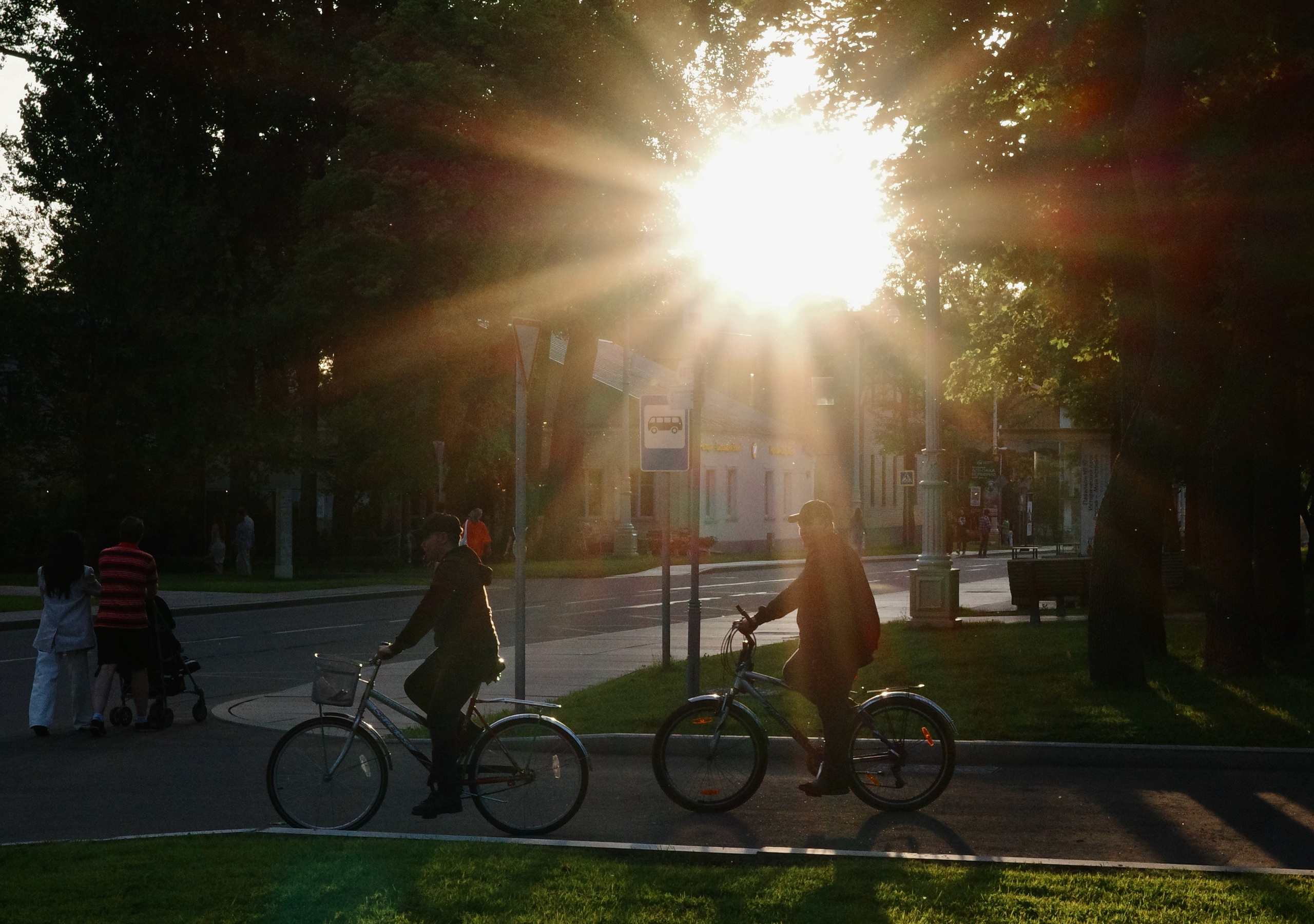 Фотопоток. Проект «Фотокладовка»: блог уличной фотографии в формате street photo