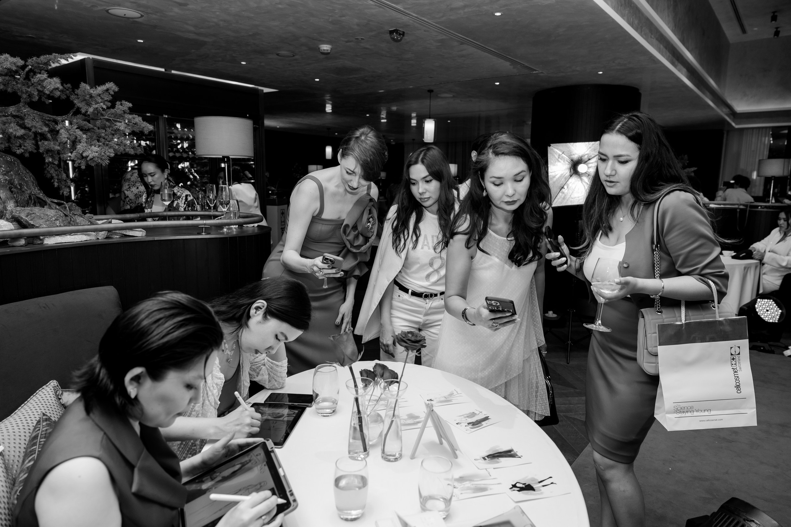 Monaco beauty saloon. Меня зовут Гайдар Искаков. Я живу в Астане и фотографирую свадебные торжества, ивенты, индивидуальные сьемки в Астане, Алматы и Дубае