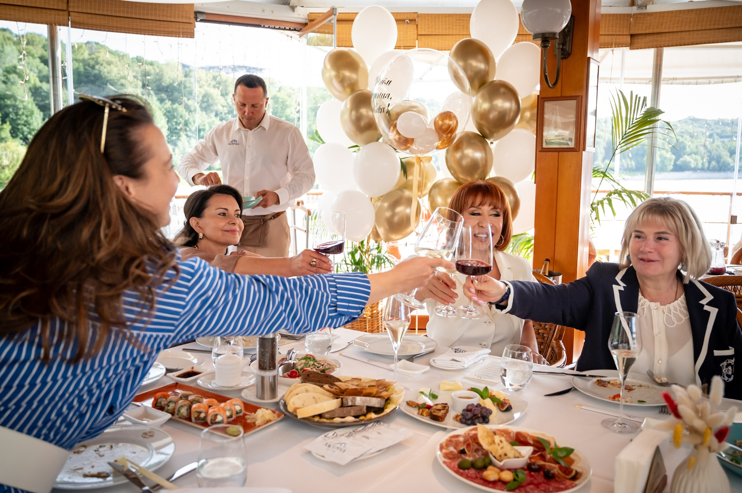 День рождения в ресторане «Ласточка»