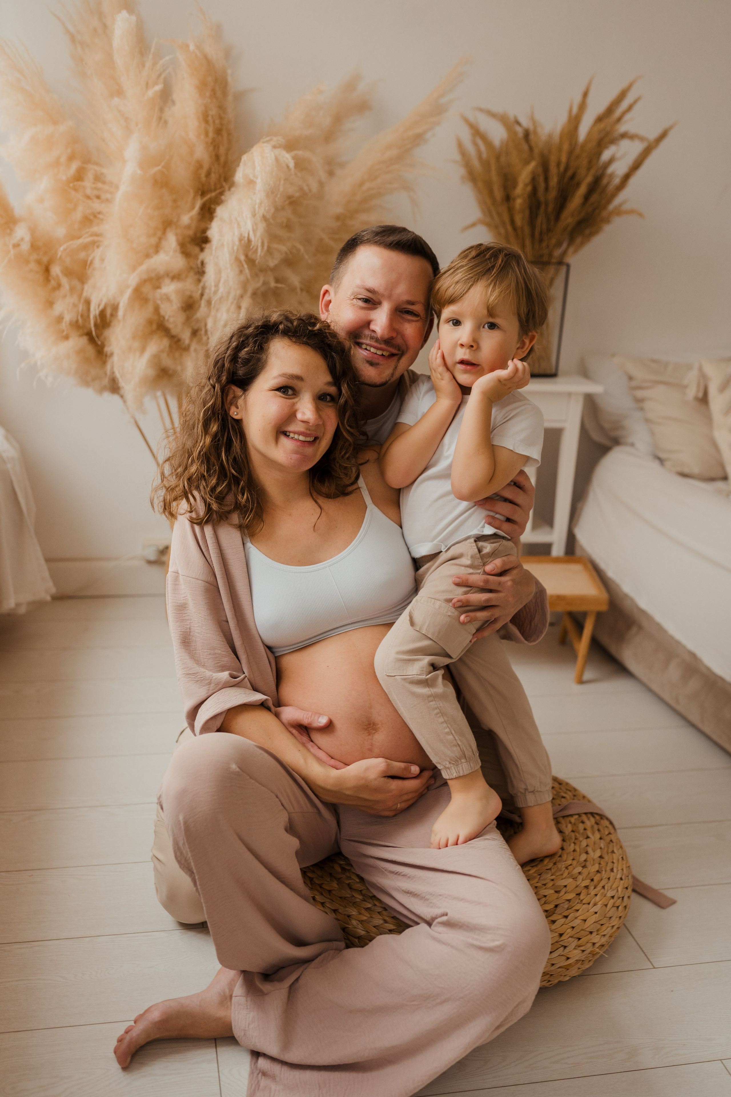 Семейная фотосессия в студии в Москве, семейный фотограф Анна Полушина. Свадебный фотограф в Москве Анна Полушина