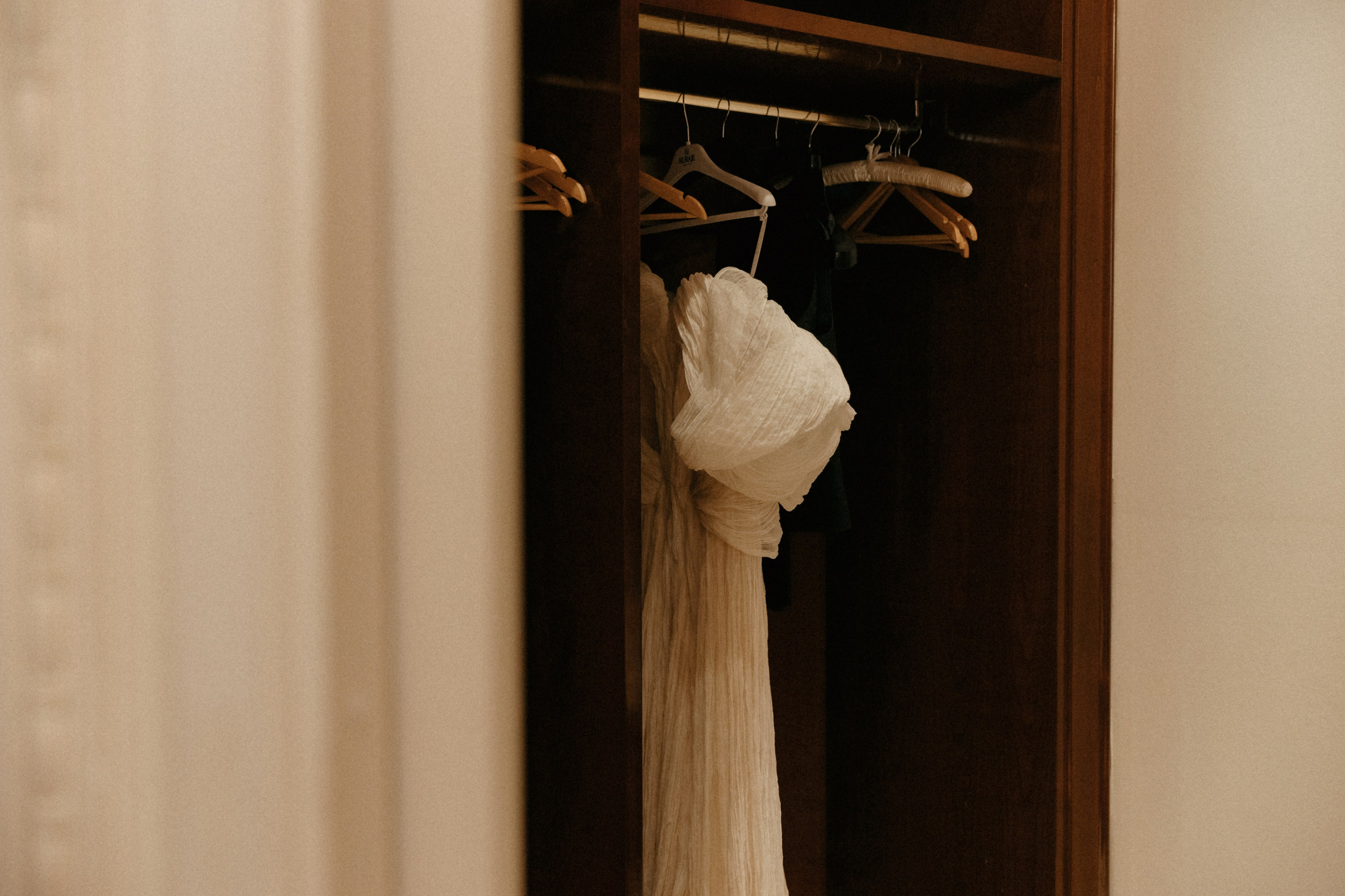 Свадебная фотосъемка в отеле Савой. Свадебный фотограф Москва