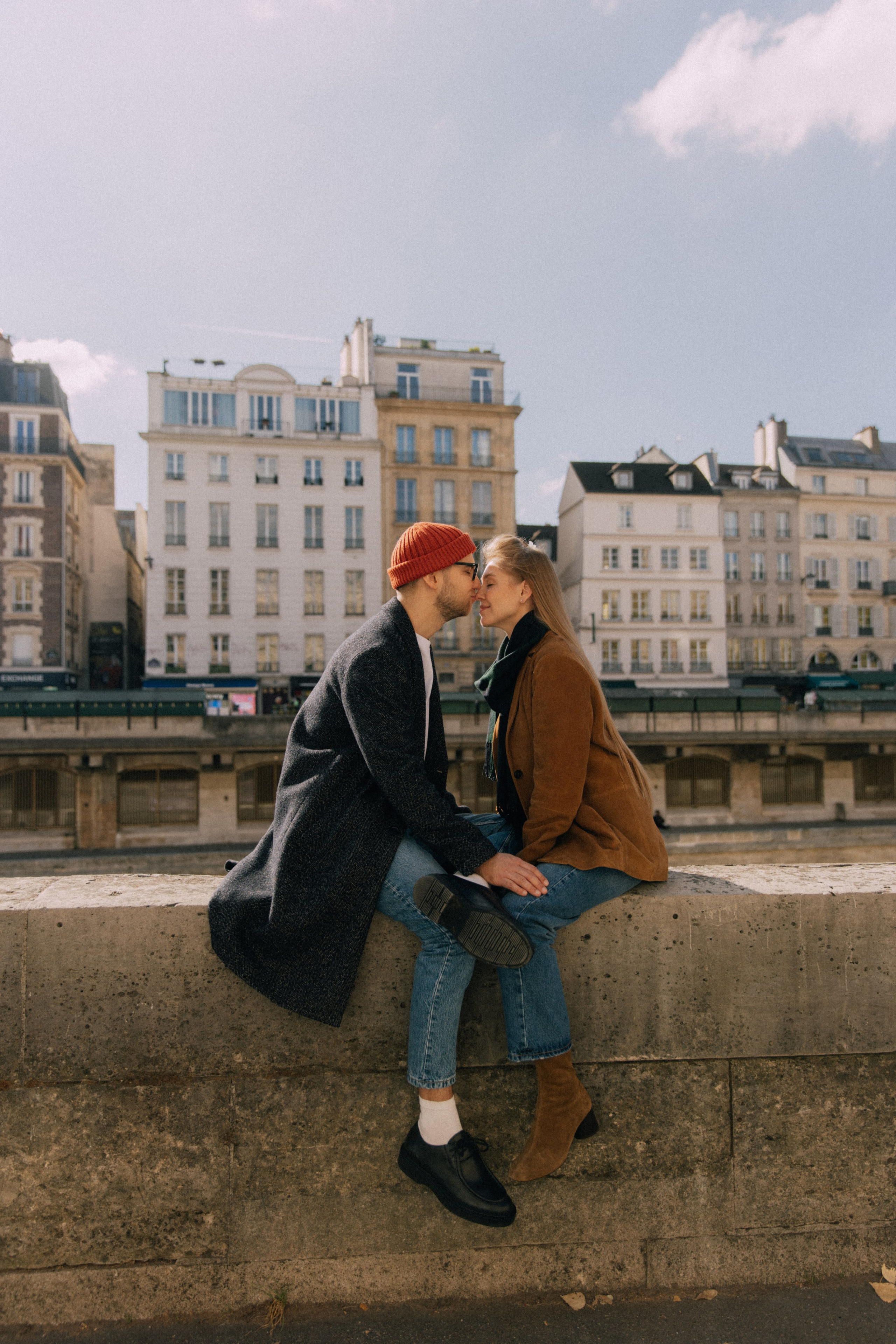 Love you a thousand times. Photographer in Paris