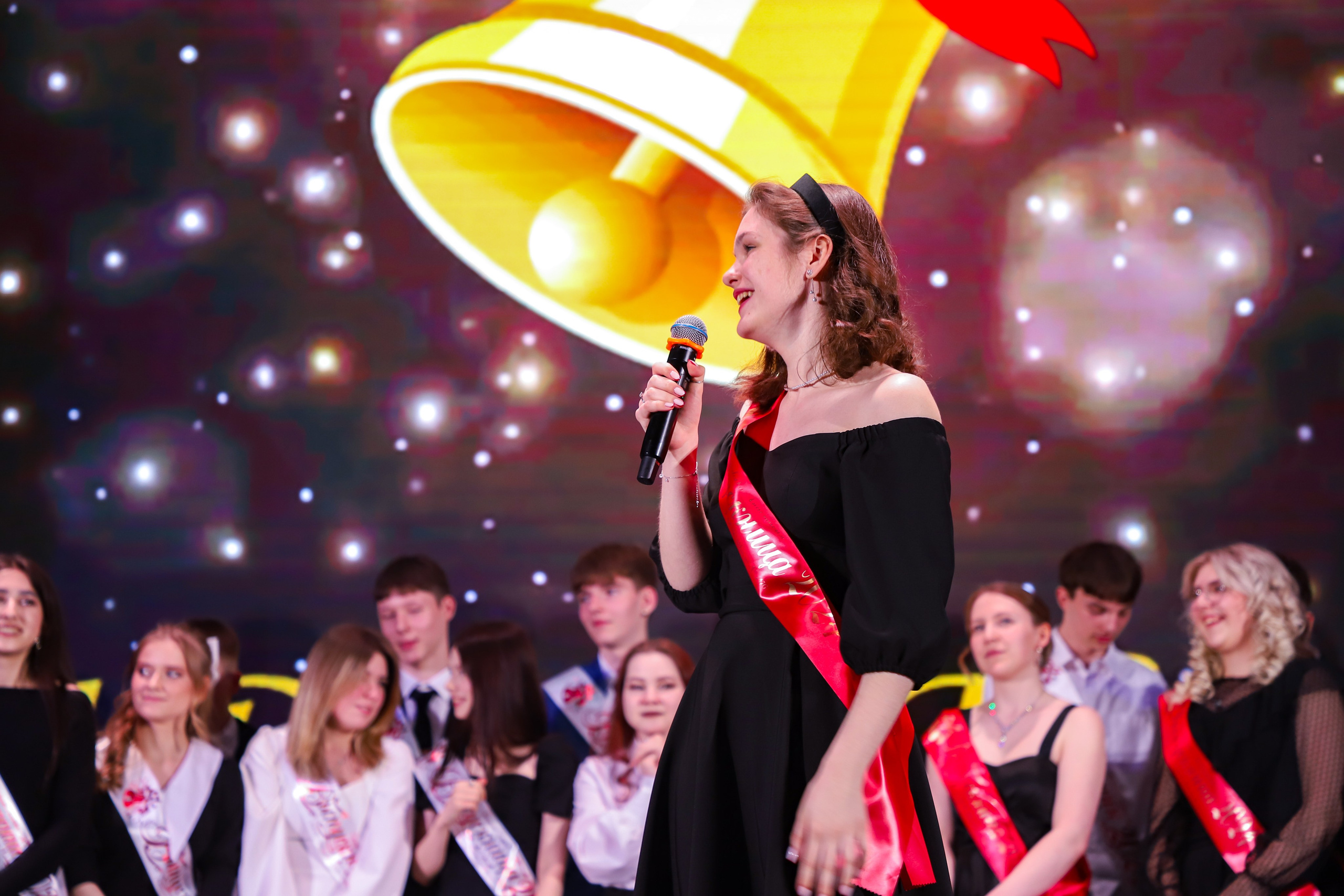 Последние звонки в школе. K-pop (и не только) фотограф в Москве Светлана Полякова