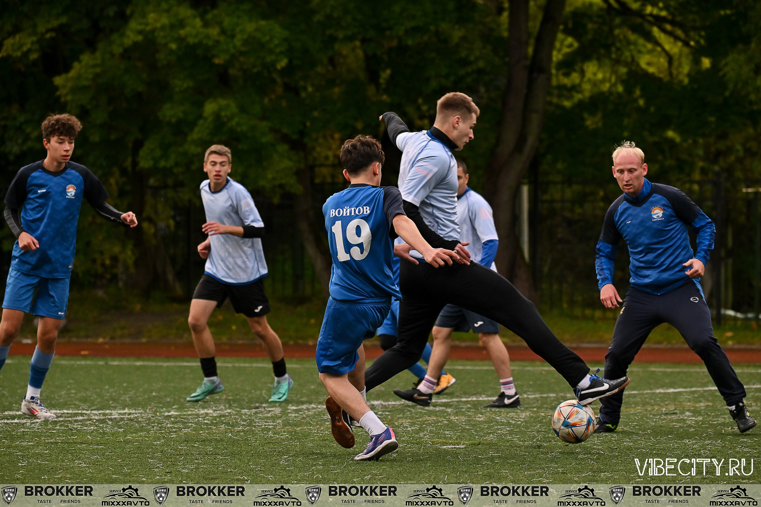 Калининградская Любительская Футбольная Лига. VIBECITY.RU Вайб Сити Ру Фоторепортажи Фотоотчеты Калининград