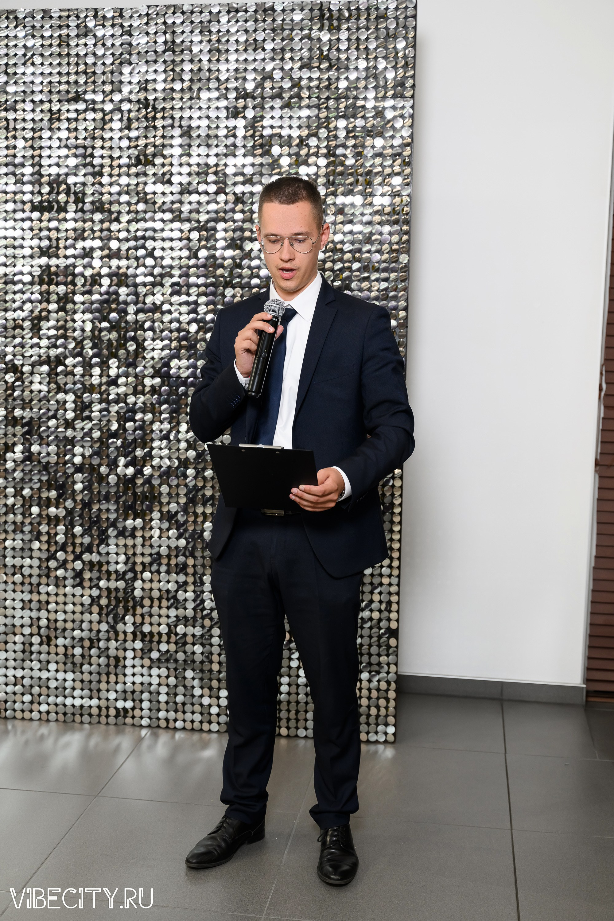 Презентация Geely Manjaro. VIBECITY.RU Вайб Сити Ру Фоторепортажи Фотоотчеты Калининград