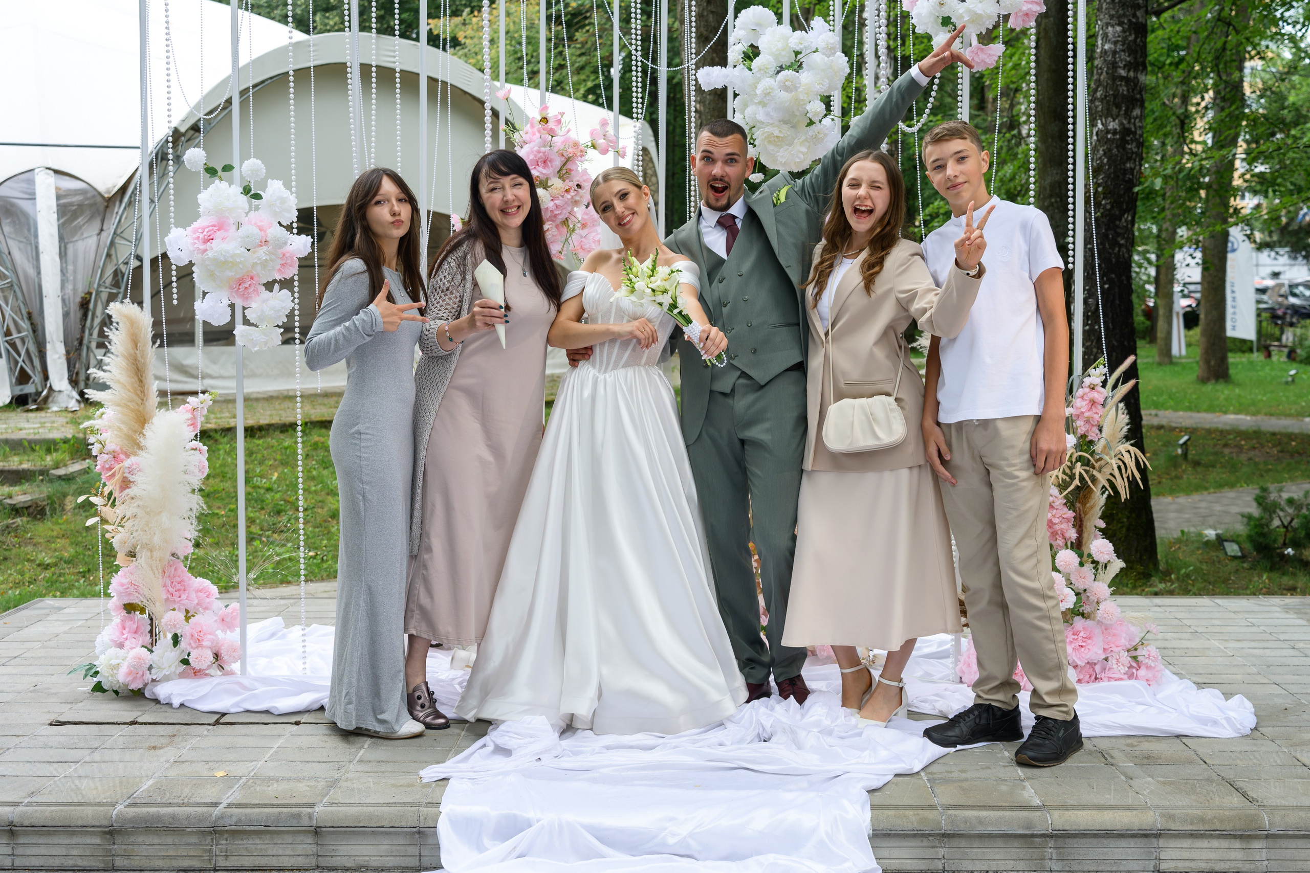 Свадебная фотосессия в отеле «Милан». Свадебный фотограф Москва Юрий Кульман