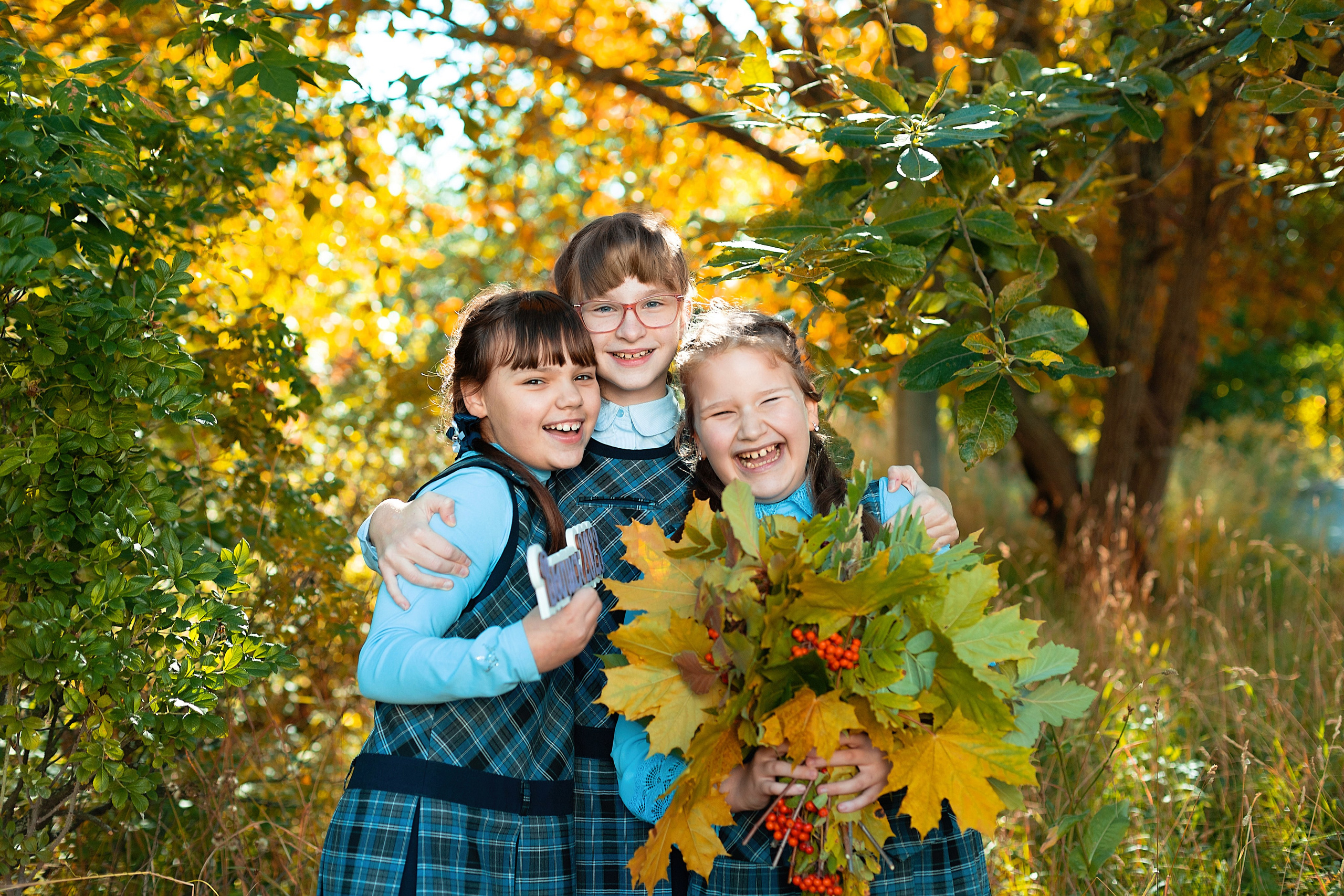 4 класс. Съёмка на улице. Выпускные альбомы «Эврика» в Нижнем Новгороде