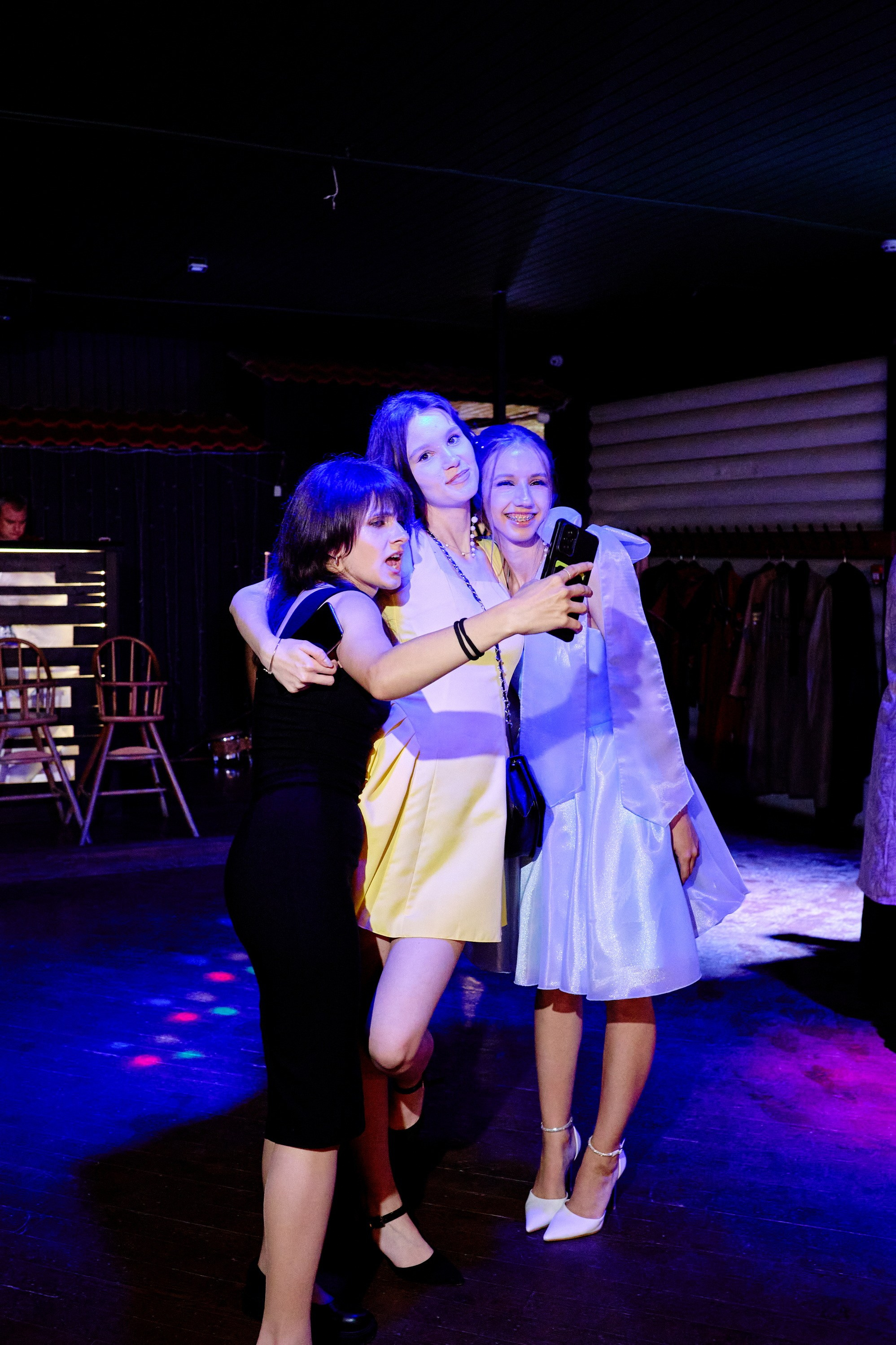 Выпускной 35 Сош. Фотограф Выпускные альбомы Таганрог Сергей Коробченко