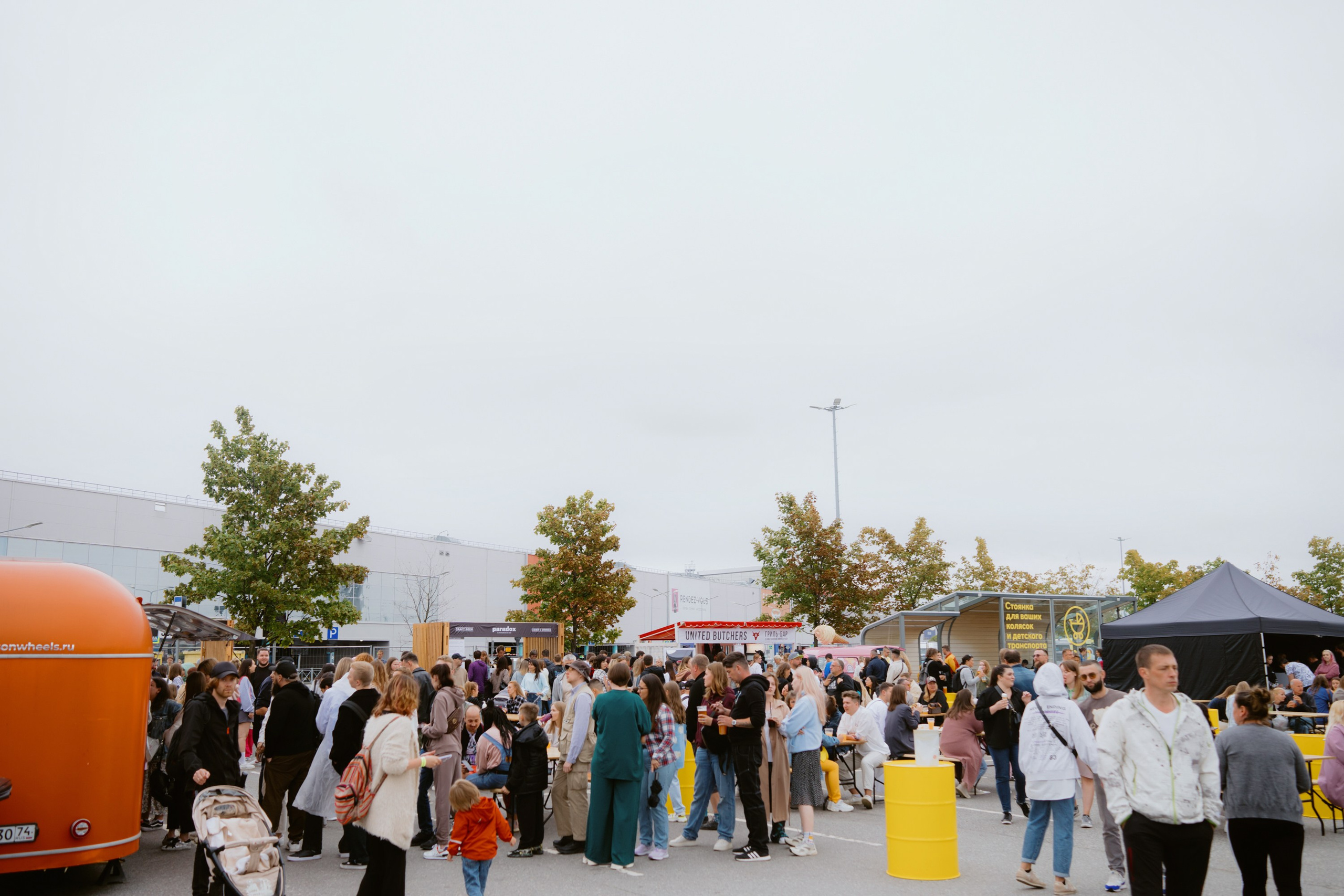 Dvor mega music festival. Photographer — ERASTOV