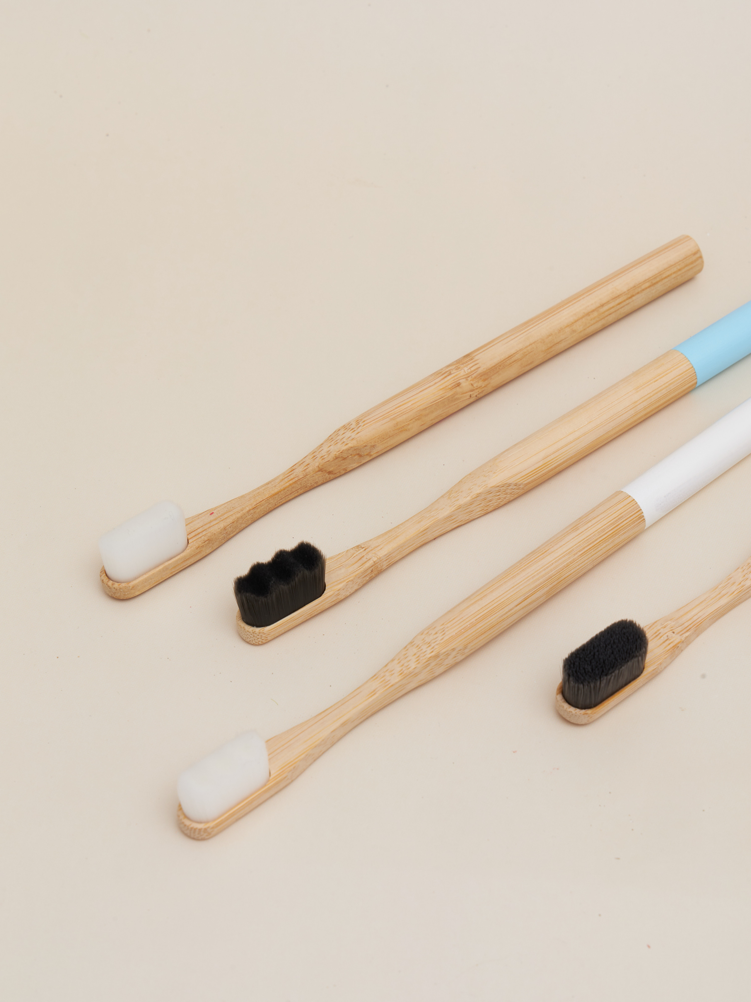 Зубные щетки. Fashion фотограф в Москве Алиса Деко