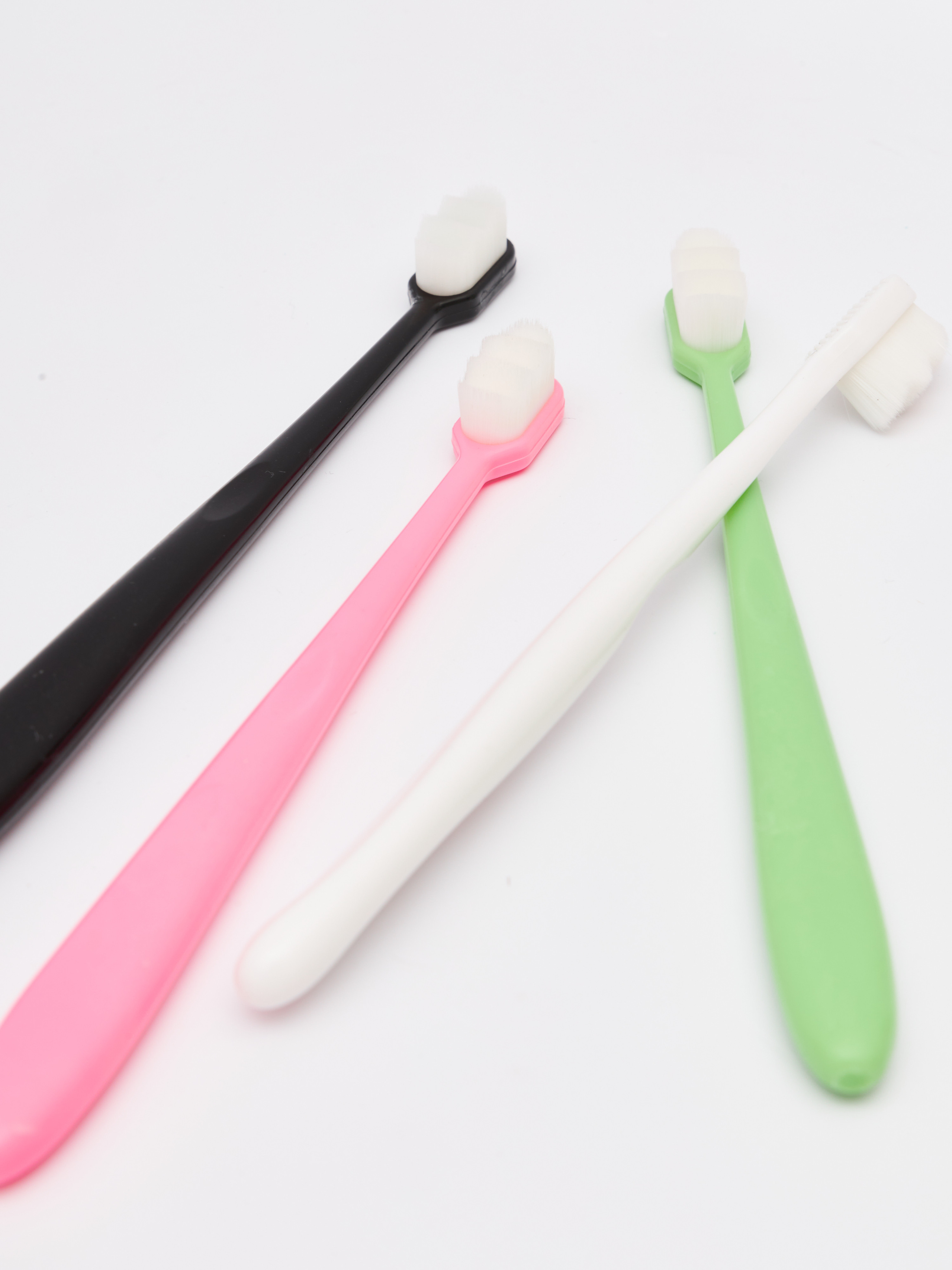 Зубные щетки. Fashion фотограф в Москве Алиса Деко