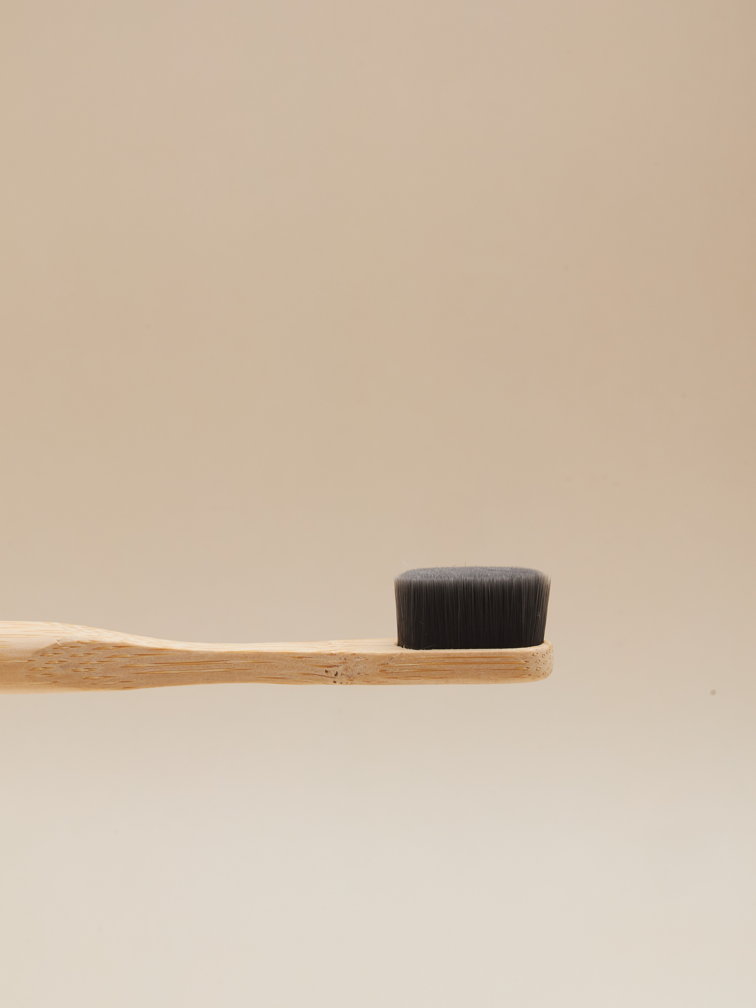 Зубные щетки. Fashion фотограф в Москве Алиса Деко