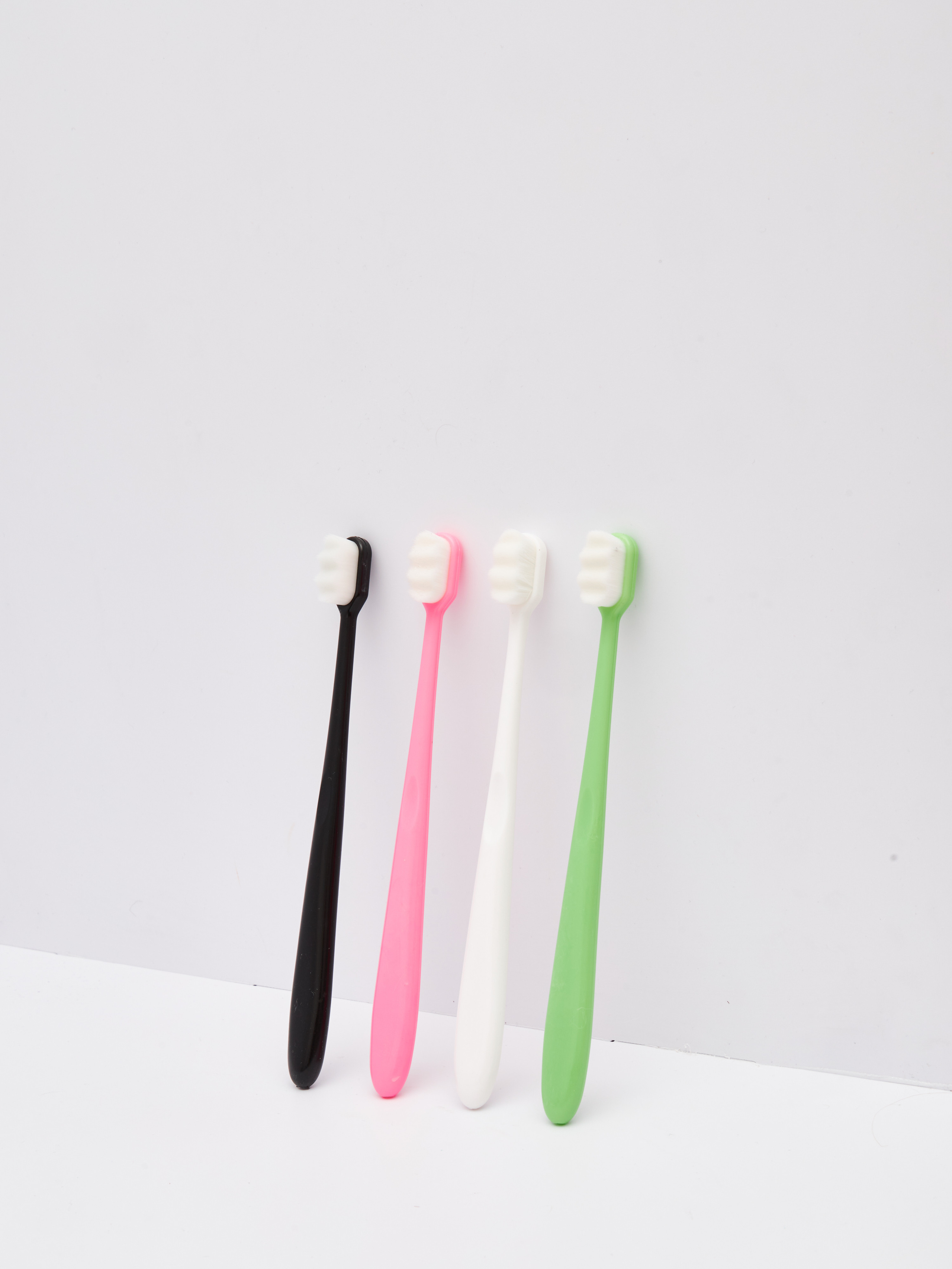 Зубные щетки. Fashion фотограф в Москве Алиса Деко