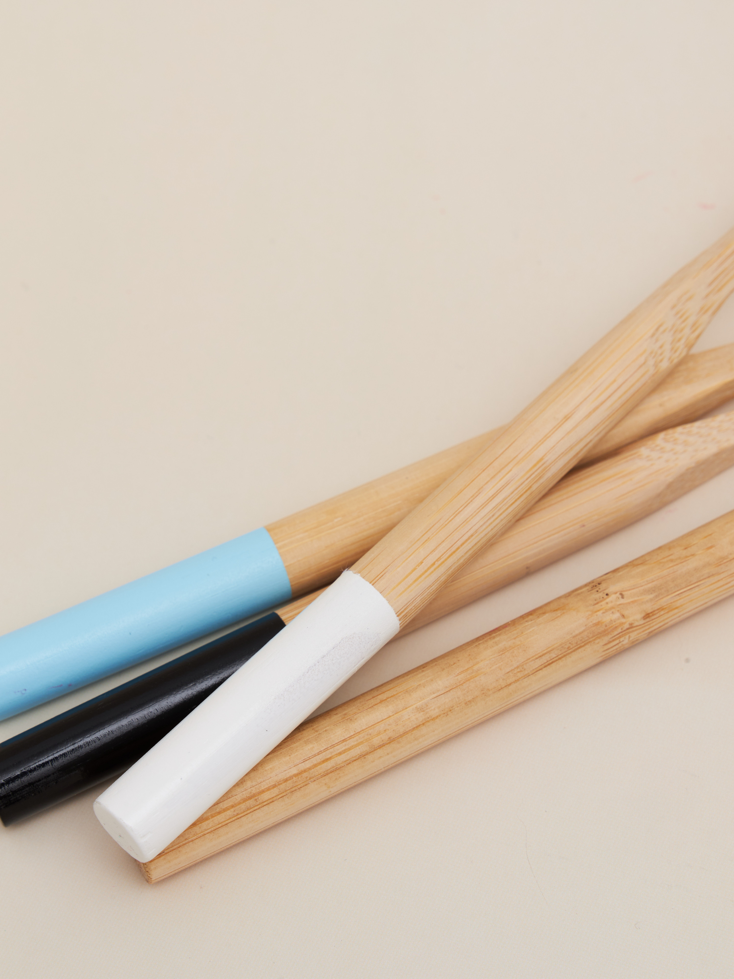 Зубные щетки. Fashion фотограф в Москве Алиса Деко