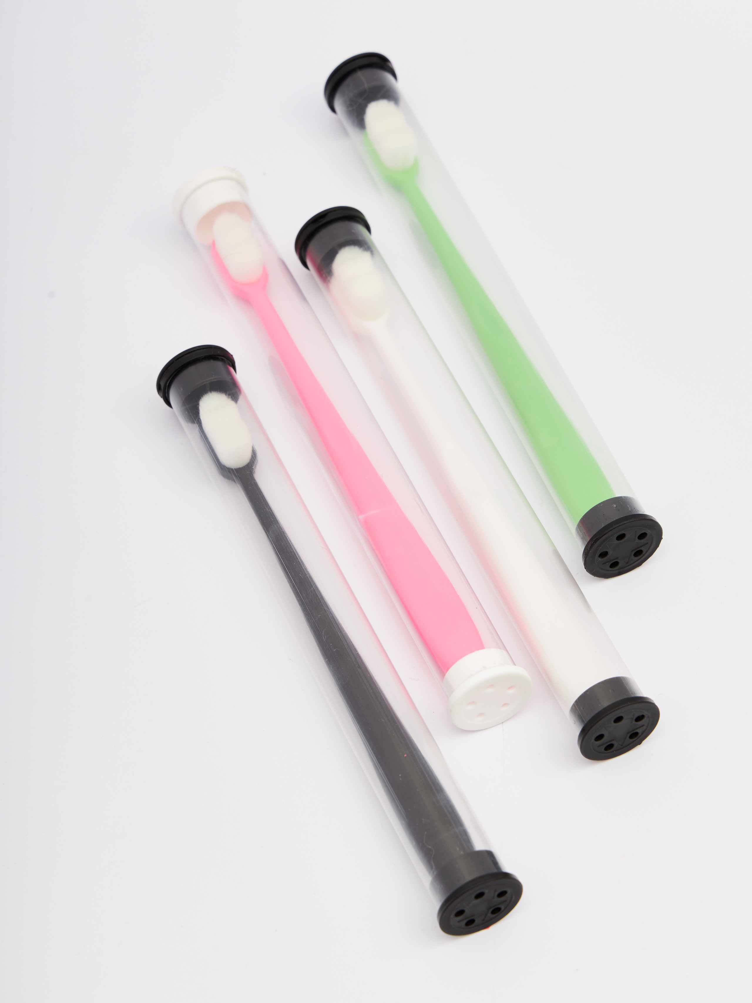 Зубные щетки. Fashion фотограф в Москве Алиса Деко