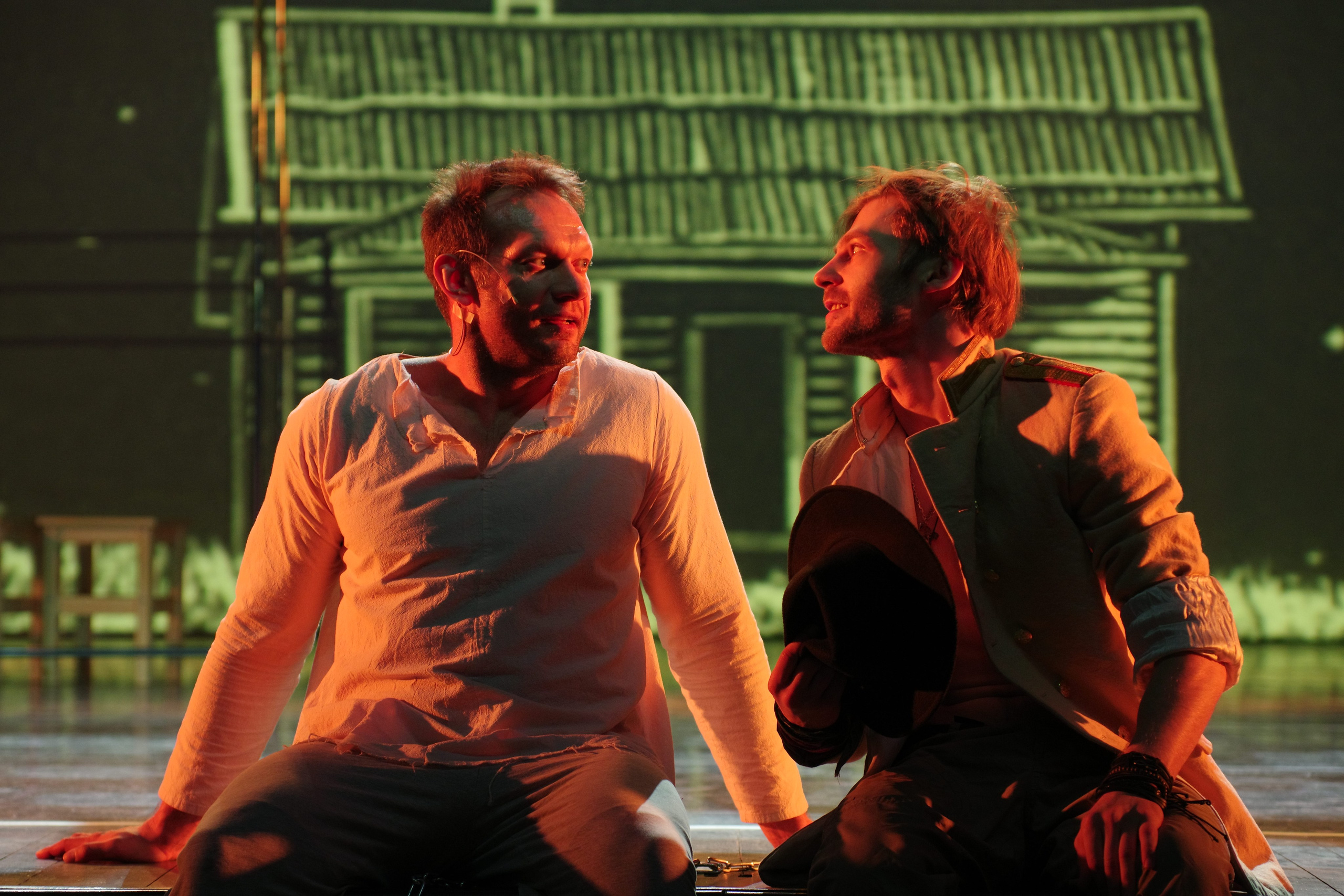 Театр И-Он, Люди и мыши. Семейный и детский фотограф Антон Зорин