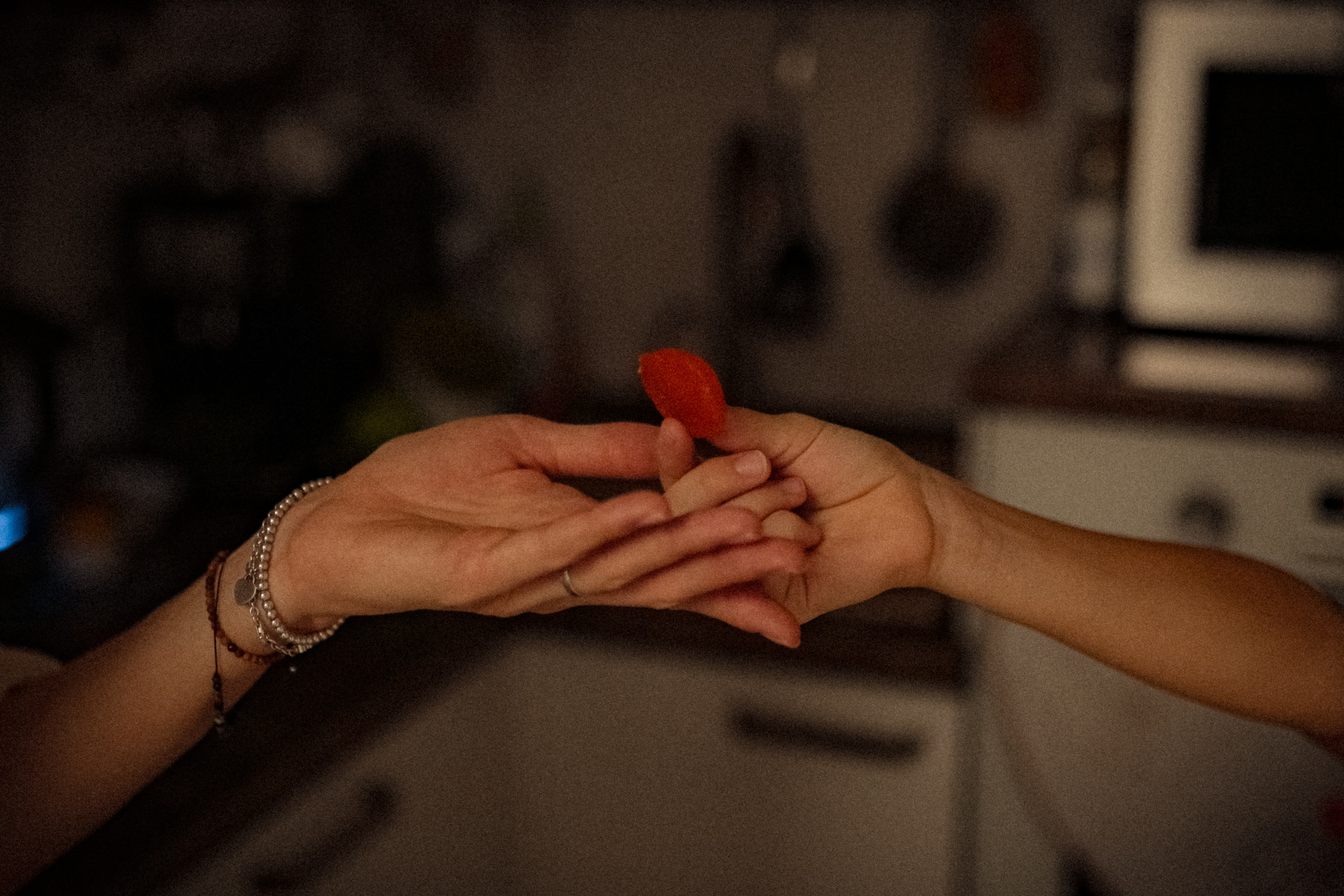 Катюша, Артем и детки Есения, Филипп и Мирон. Семейный фотограф в Москве и Люберцах Юлия Гуськова