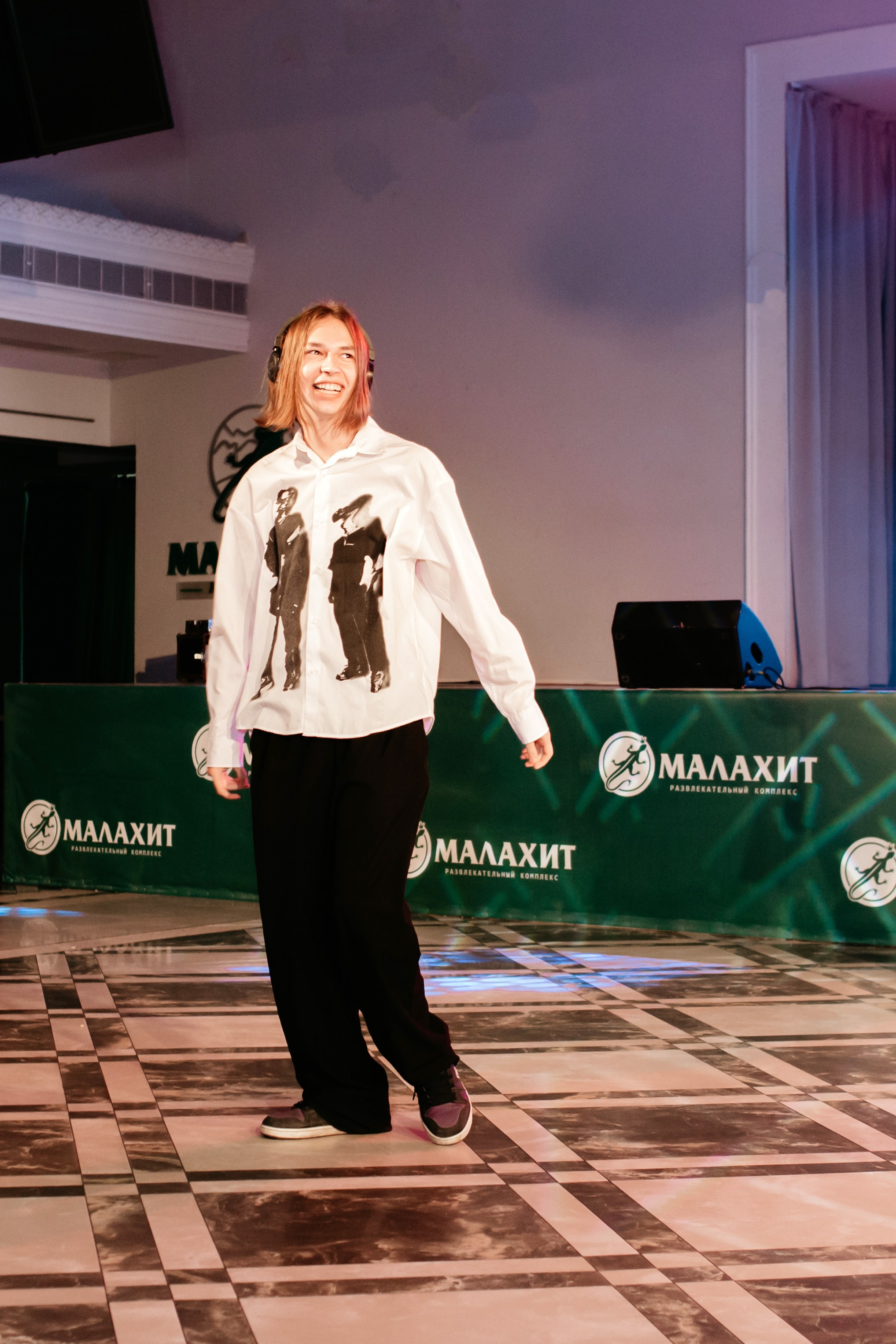 Выпускной 2025 (9класс) 124 школа. Фотограф в Челябинске Ополихина Анна