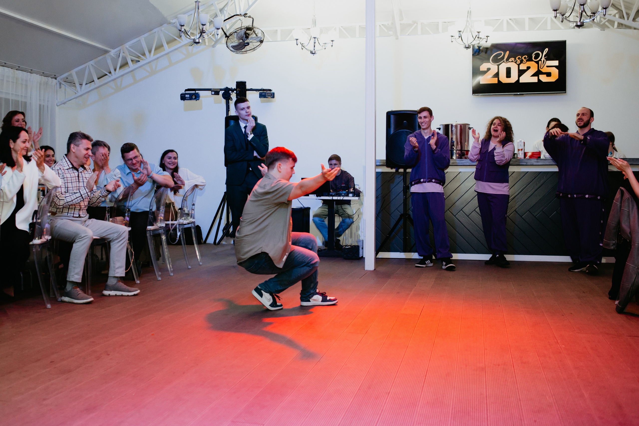 Выпускной 2025 (41 школа) 11 класс. Фотограф в Челябинске Ополихина Анна