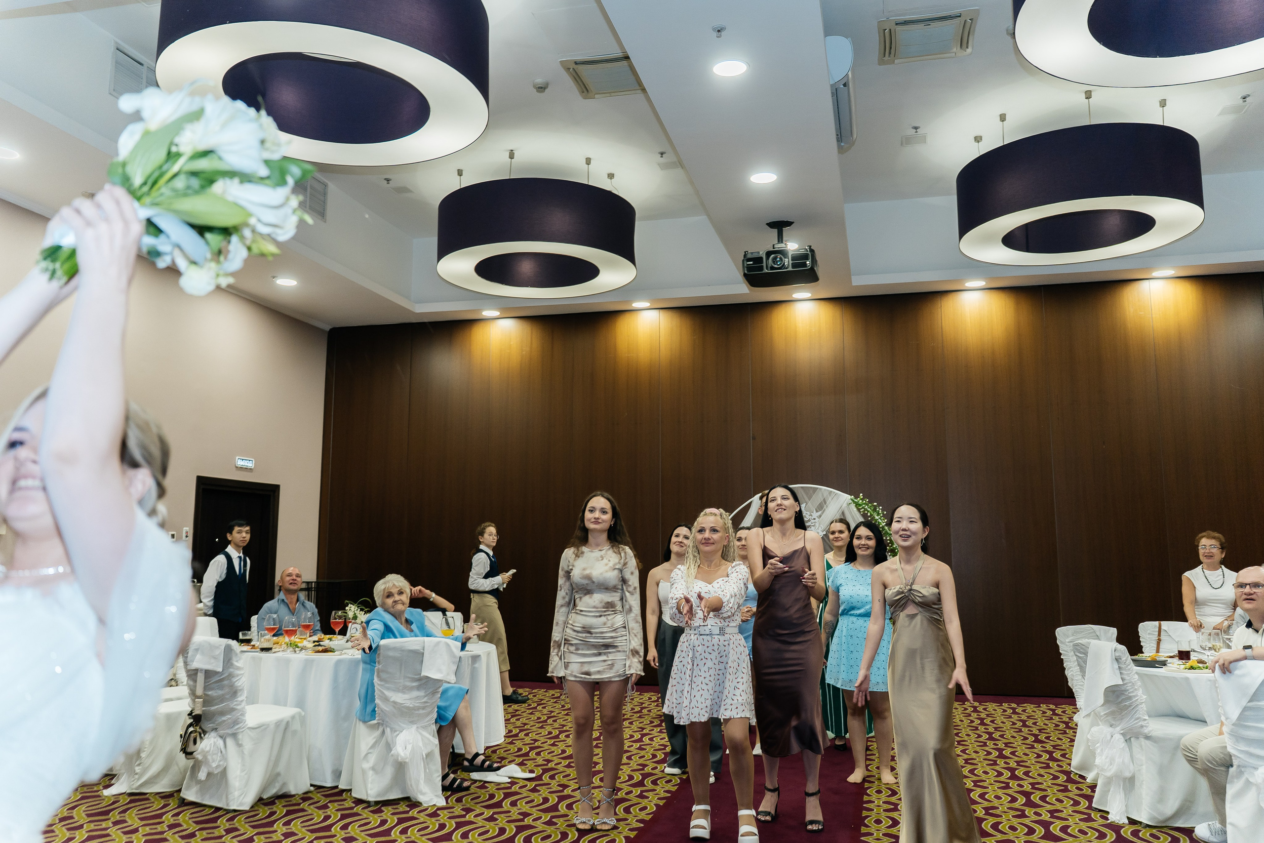 City Center. Для тех, кто не ждёт удачи, а создаёт её. Каждая фотосессия — это твой момент, твой стиль, твой успех. 📸