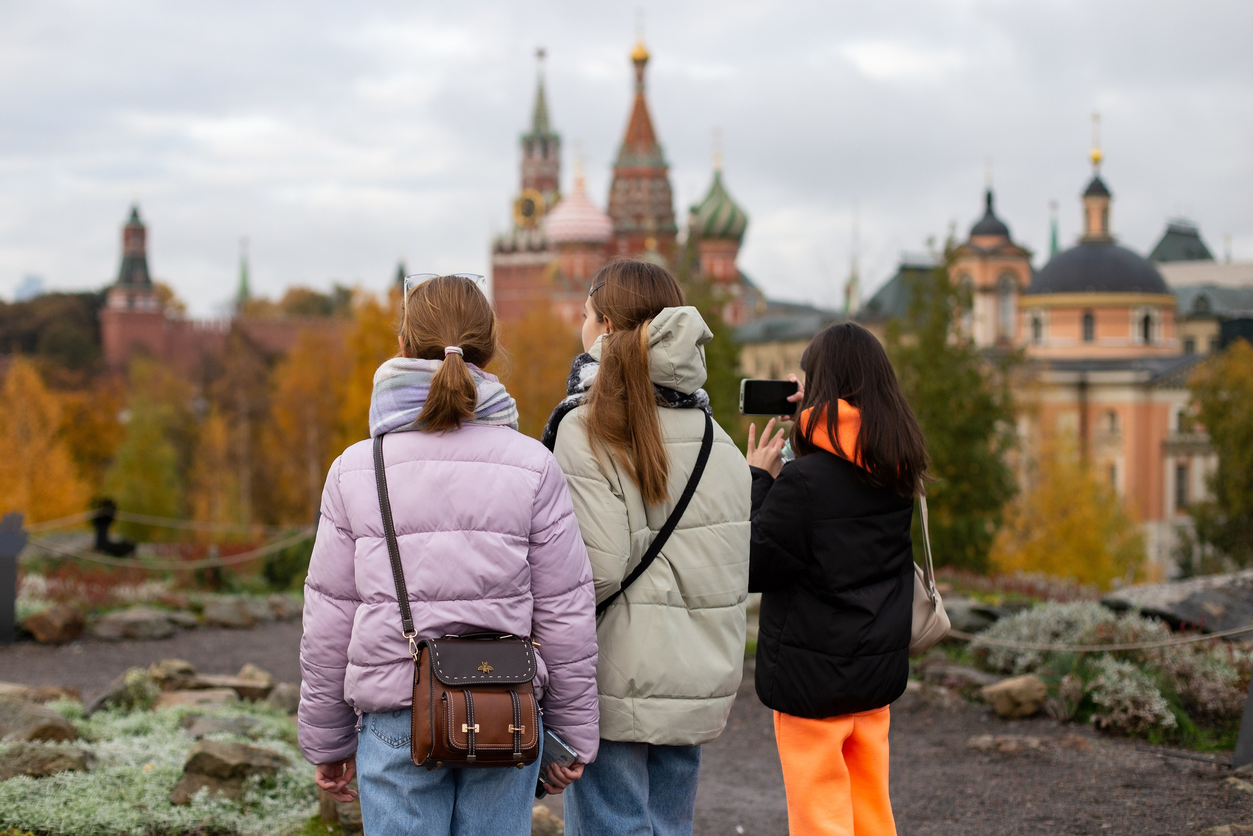Друзья. Выпускной альбом в Реутово для школ и детских садов